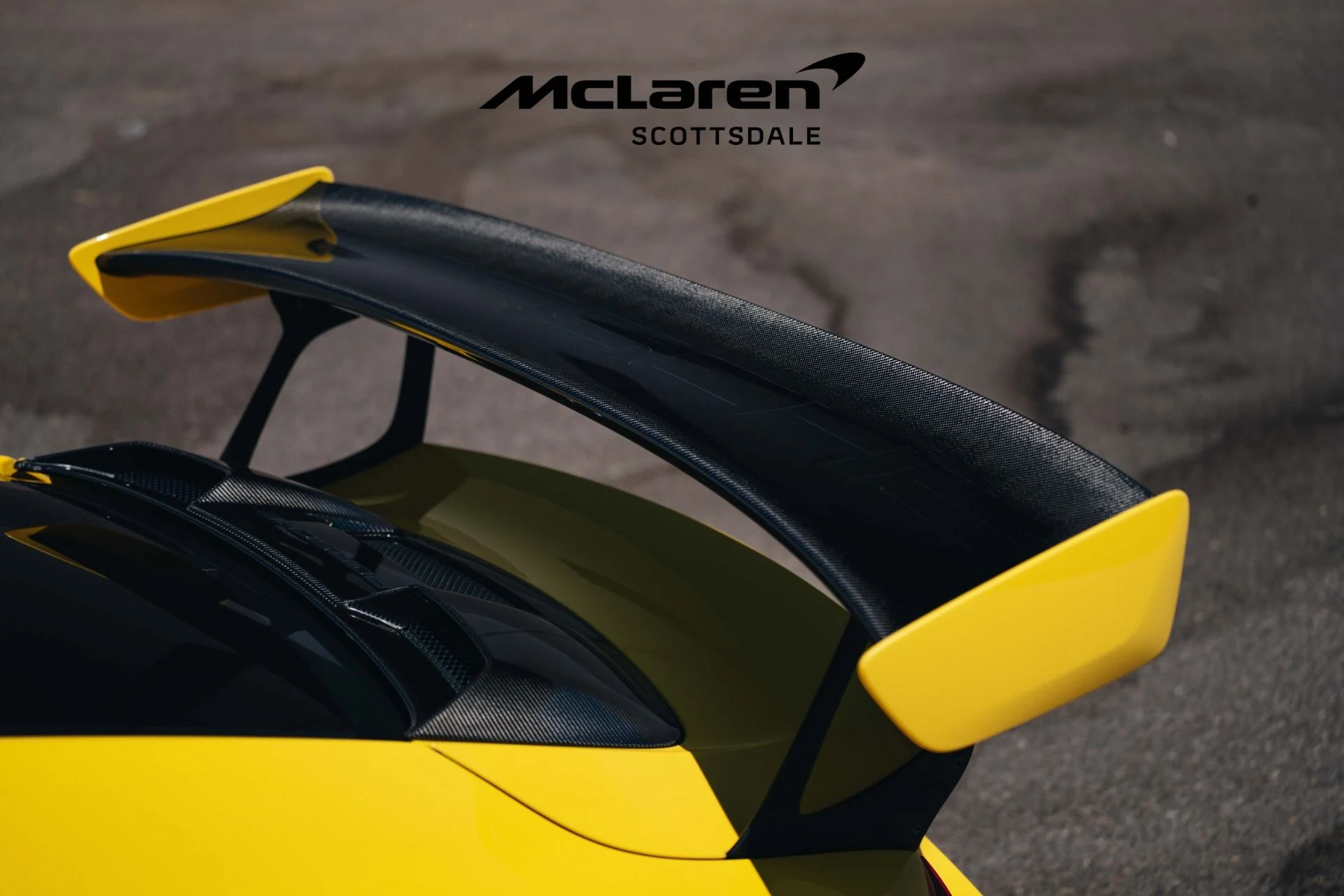 mph017_3403015281_Used_2018_PORSCHE_911_GT_2_RS_1746157617_4ce74d421a