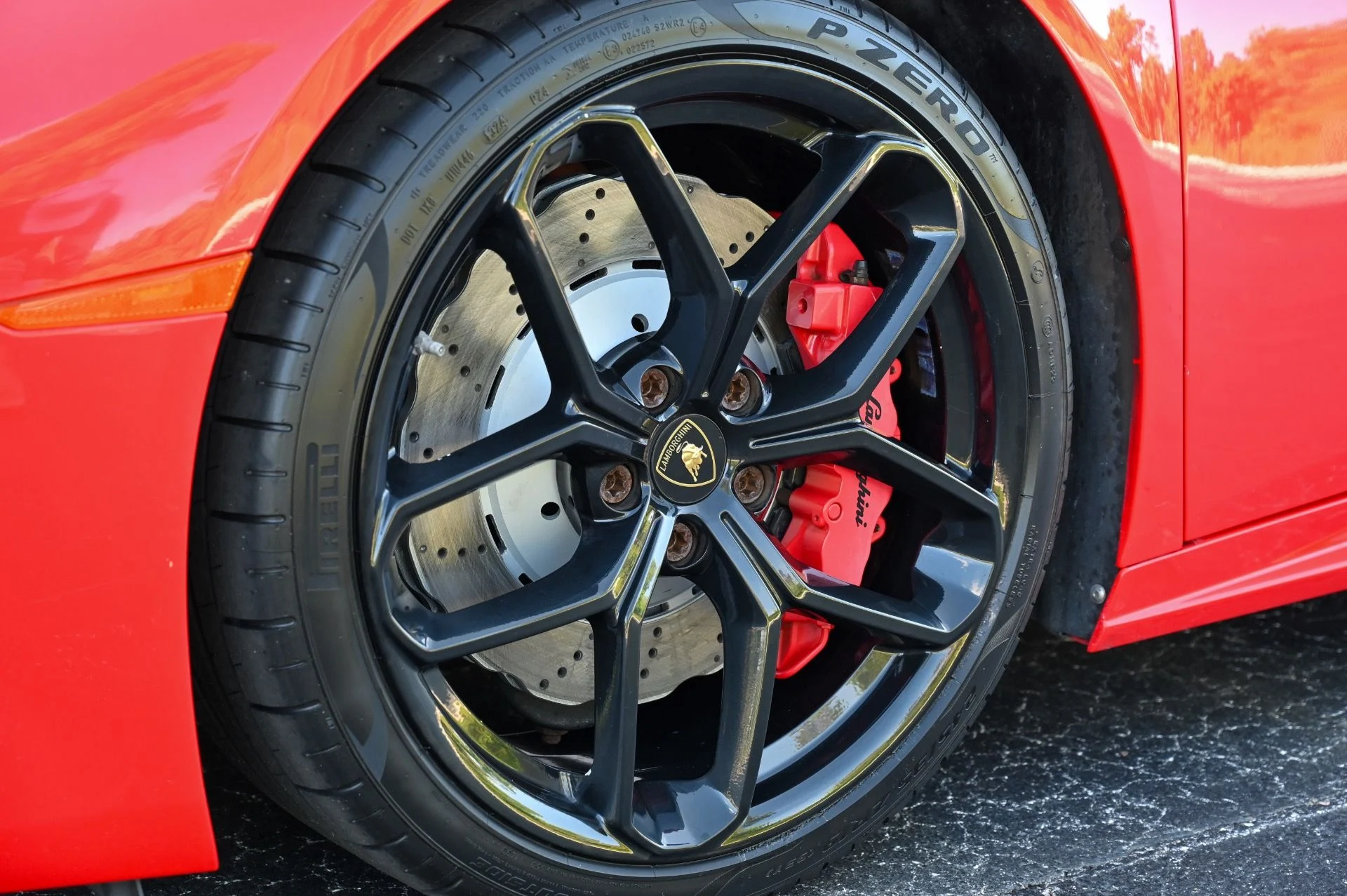 mph017_3404537454_Used_2018_Lamborghini_Huracan_LP_580_2_Spyder_1743021741_6ffa3deb32