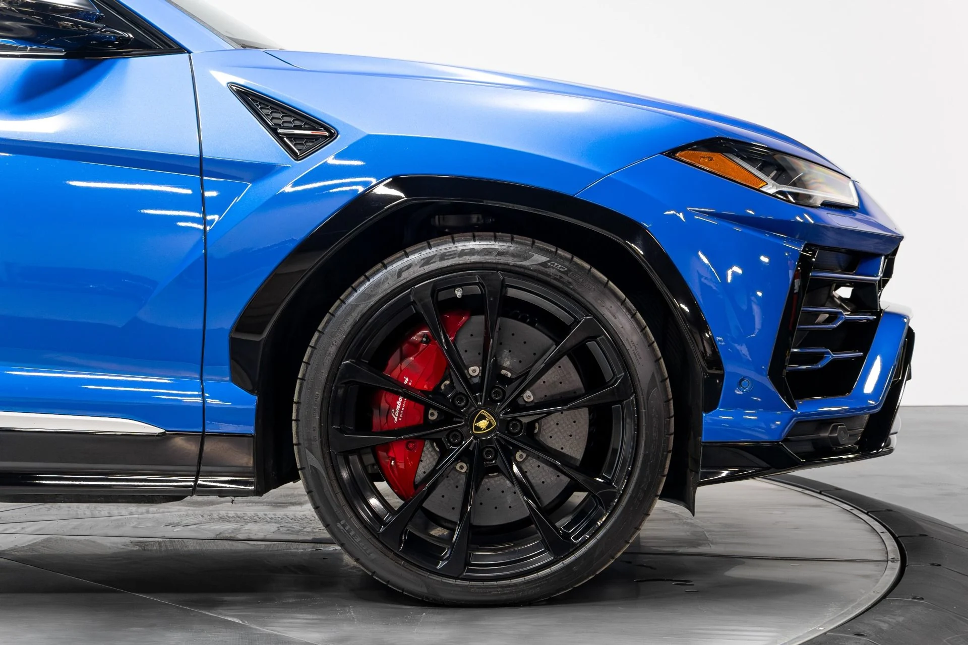 mph017_3404783196_Used_2019_Lamborghini_Urus_1772123275_b66997f09f