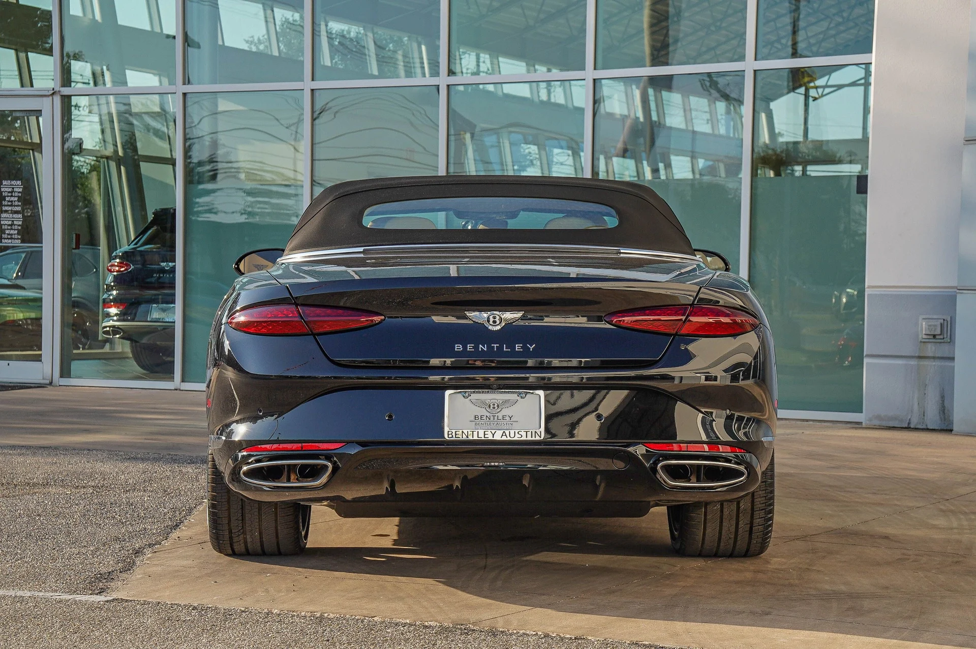 mph017_3405713141_Hi_Tech_Luxury_Imports_LLC_SCBDP_4_ZG_6_TC_025074_image_17_11c622b7fd