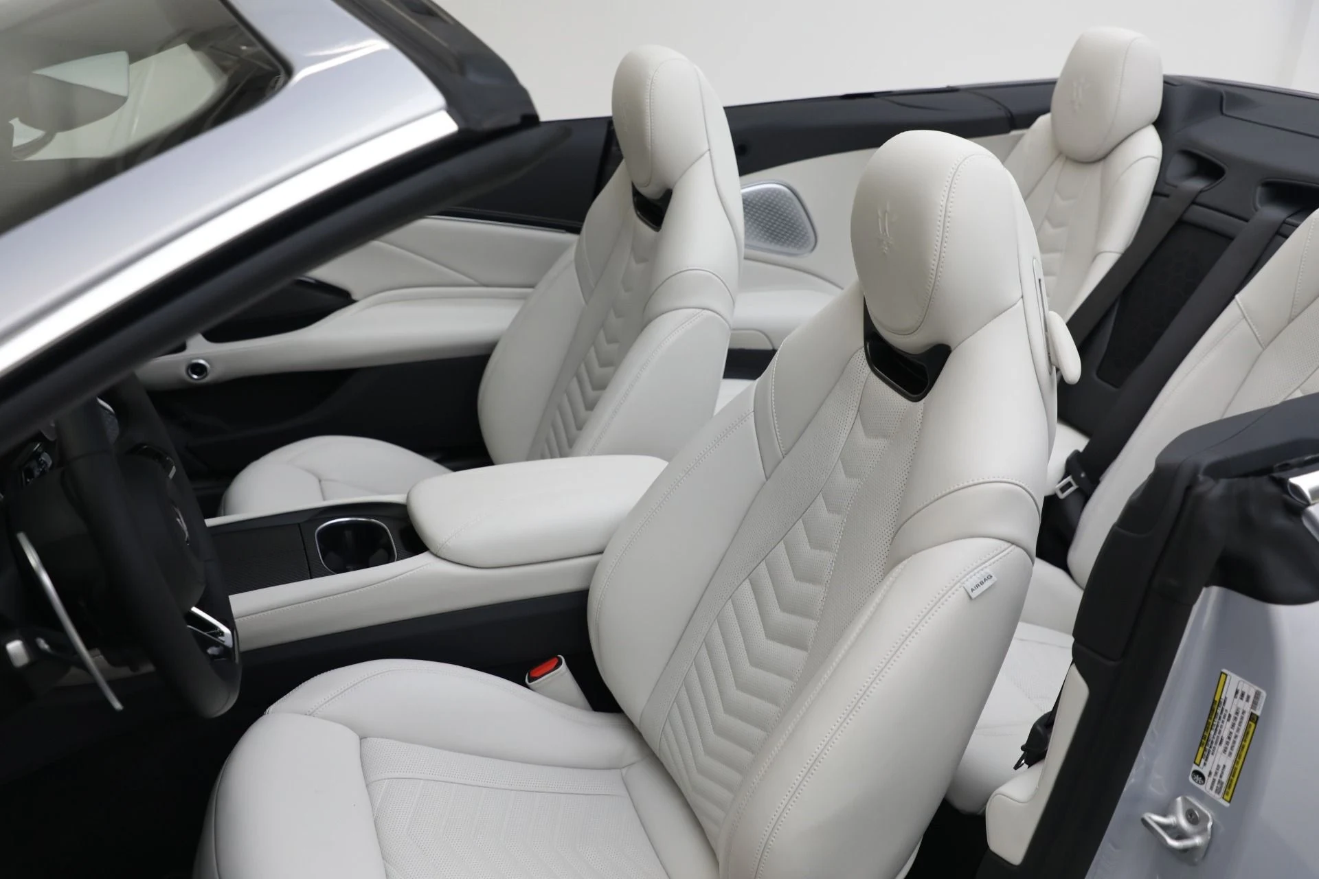 mph017_341216889_New_2026_Maserati_Gran_Cabrio_Modena_1762012933_ada6dc8bf4