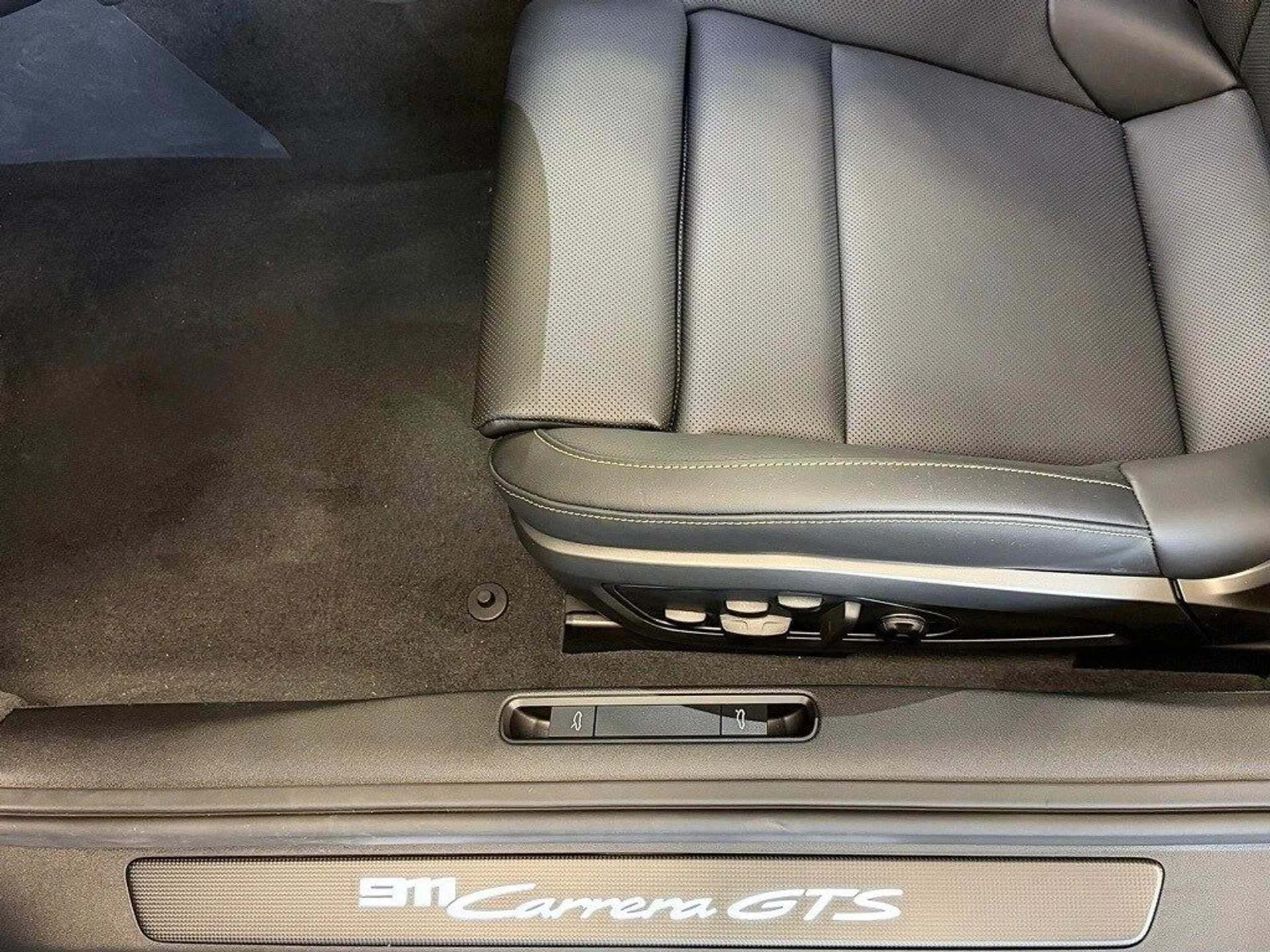 mph017_3414649573_f57e1d909738687ace2873ddf8210407x_524f711268