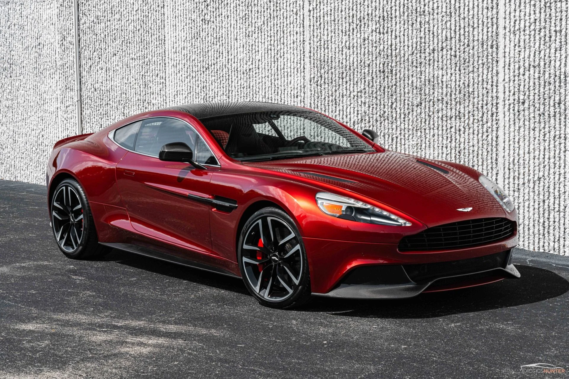 mph017_3415619276_Used_2015_Aston_Martin_Vanquish_Remarkable_325_K_MSRP_Special_AML_Color_Diavolo_Red_Carbon_Everything_1771284972_21194cfcdb