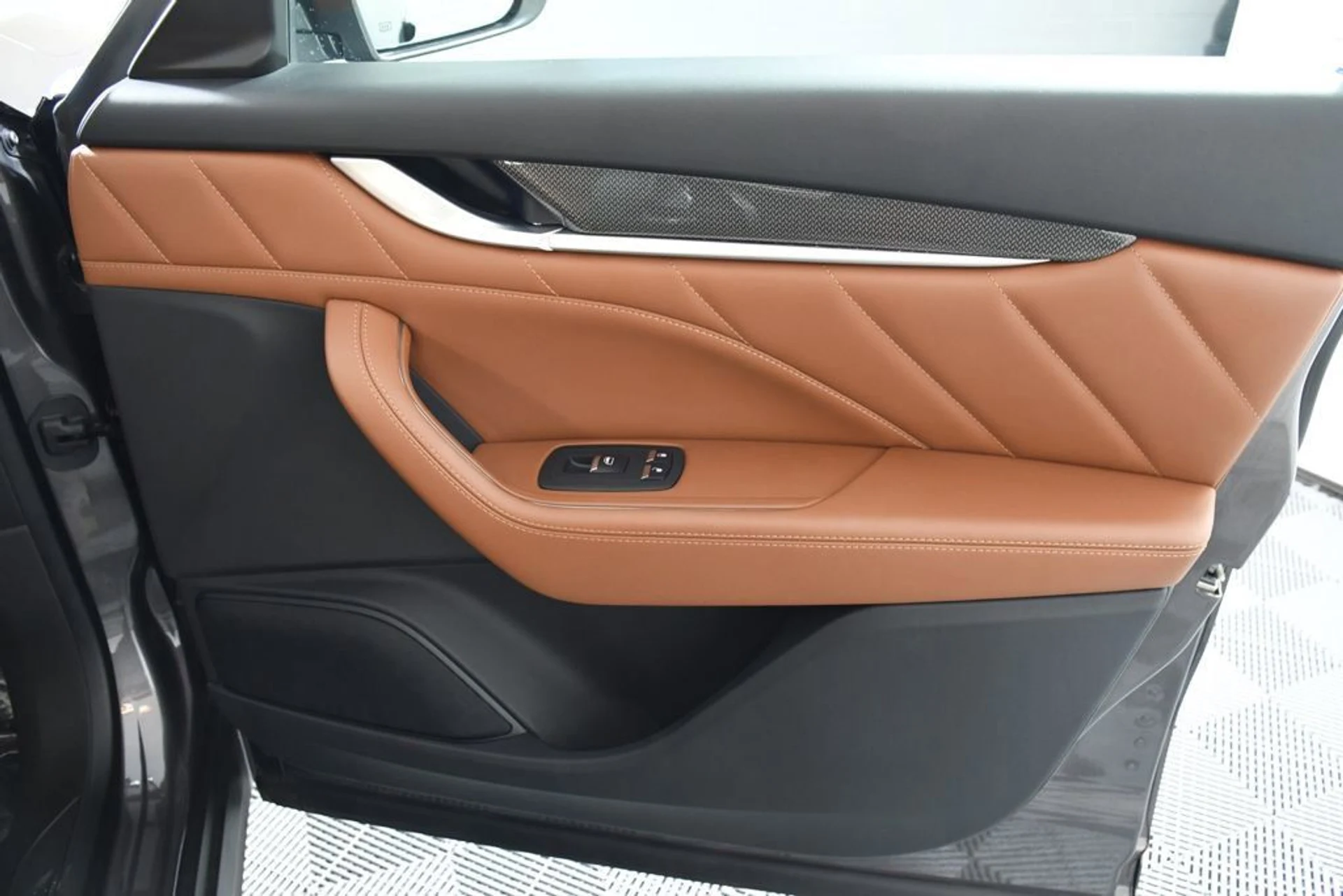 mph017_3424614392_565f05d837c54c3dbbbf0a719a2defbd_fede412f9f