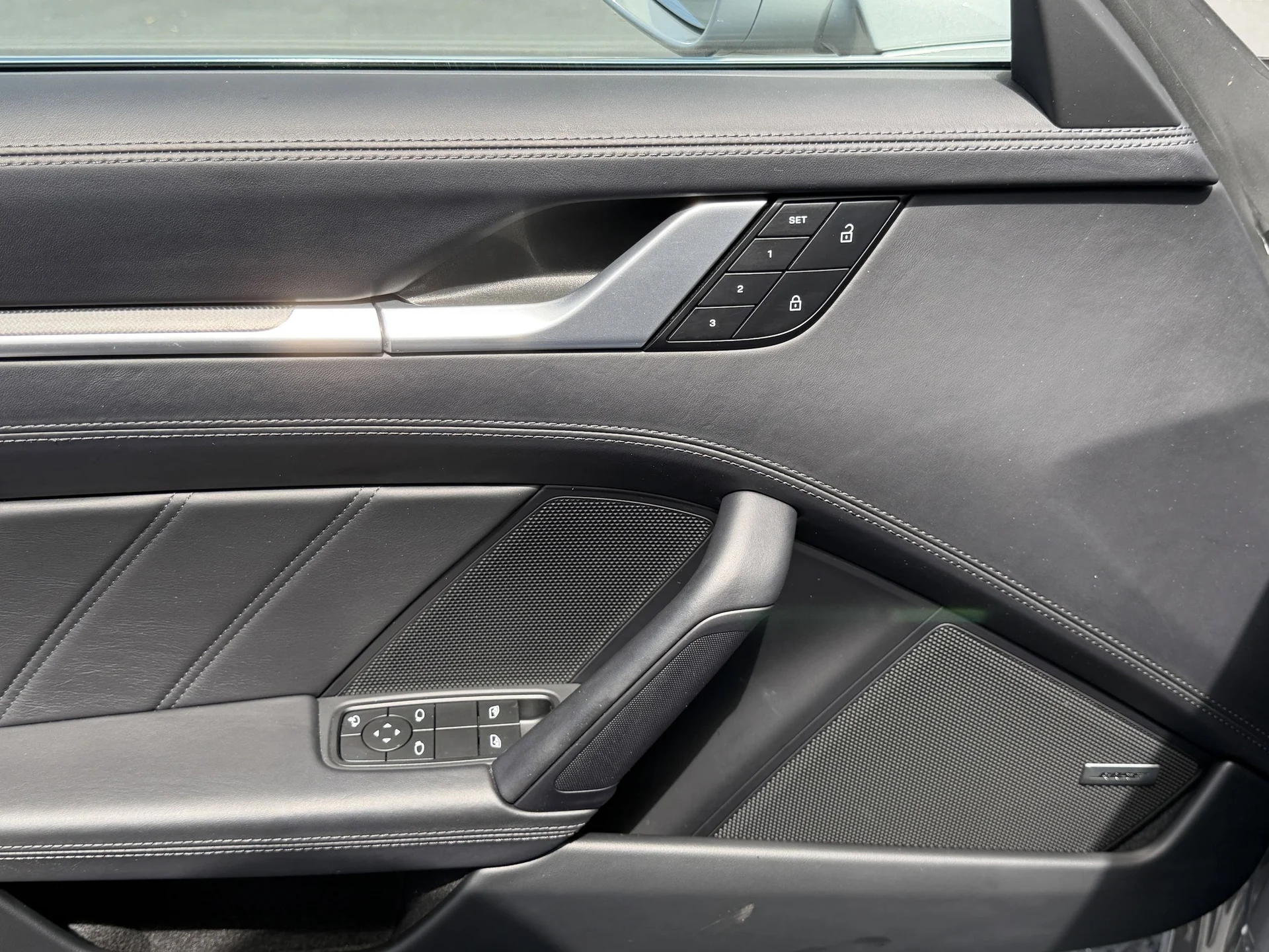 mph017_3431003913_835f3fa1f168bc6dd45104a91215e7dfx_b5f46de56c