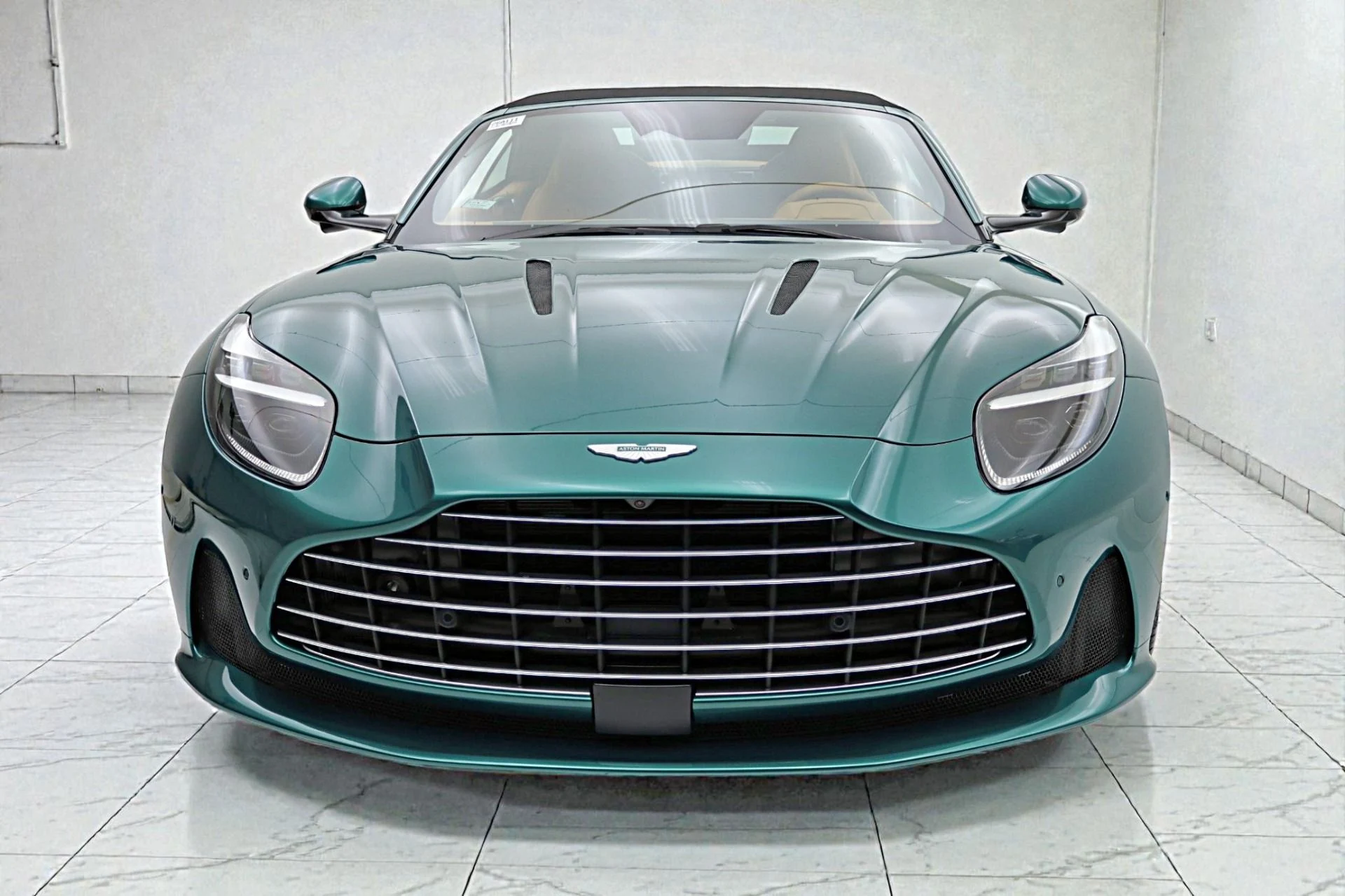 mph017_3433157243_New_2026_Aston_Martin_DB_12_Volante_3ca479feb3