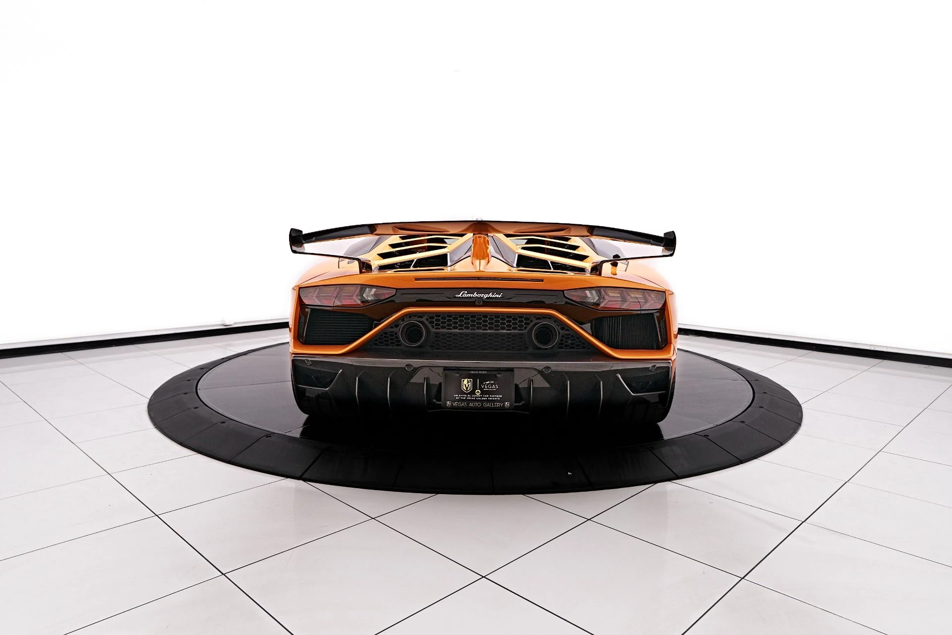 mph017_3439561903_Used_2021_Lamborghini_Aventador_SVJ_Base_1755224573_90ec81d29f