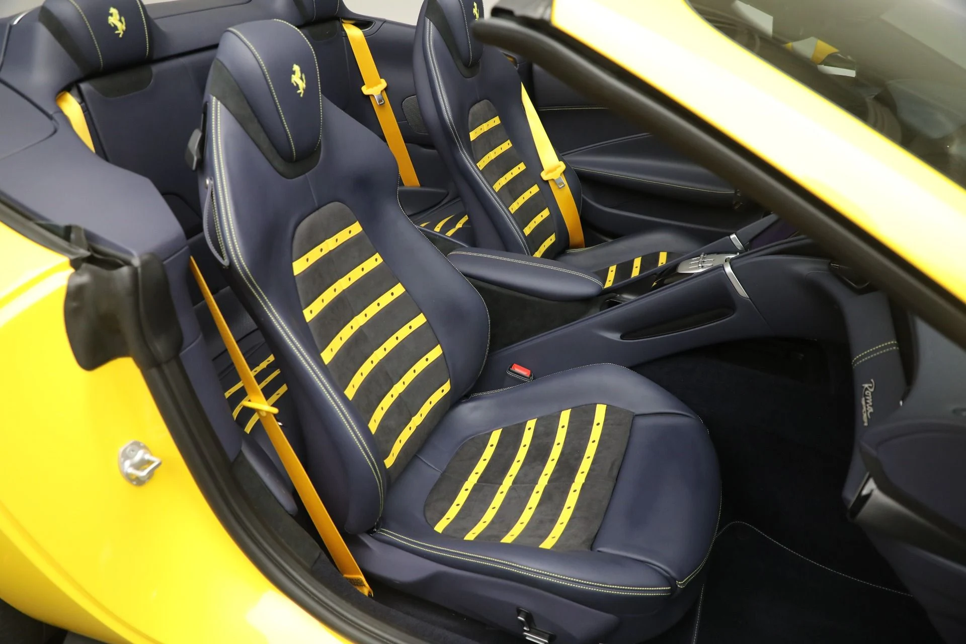 mph017_3446087602_Used_2025_Ferrari_Roma_Spider_1758310814_30dc55d7c0