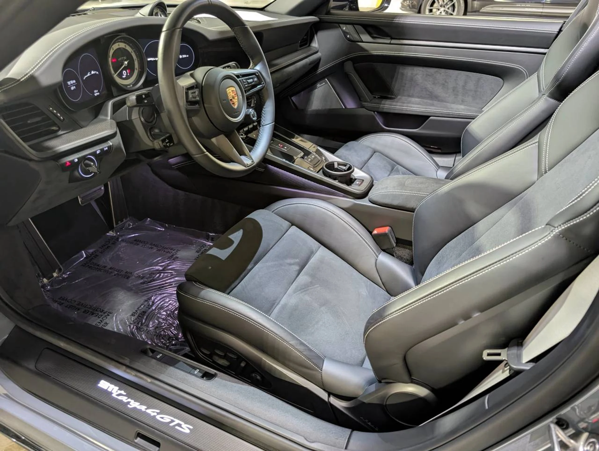 mph017_3446650638_74864a1e2418090de94a770a85e75e87x_cb8ebccc94