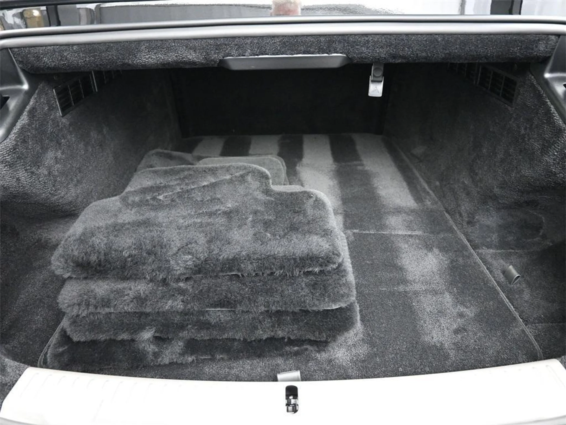 mph017_345569764_id_Zbsr_mq_Ii_TV_0_Bv60_Pg_K_Sv_Q_Lo_U_849721834a