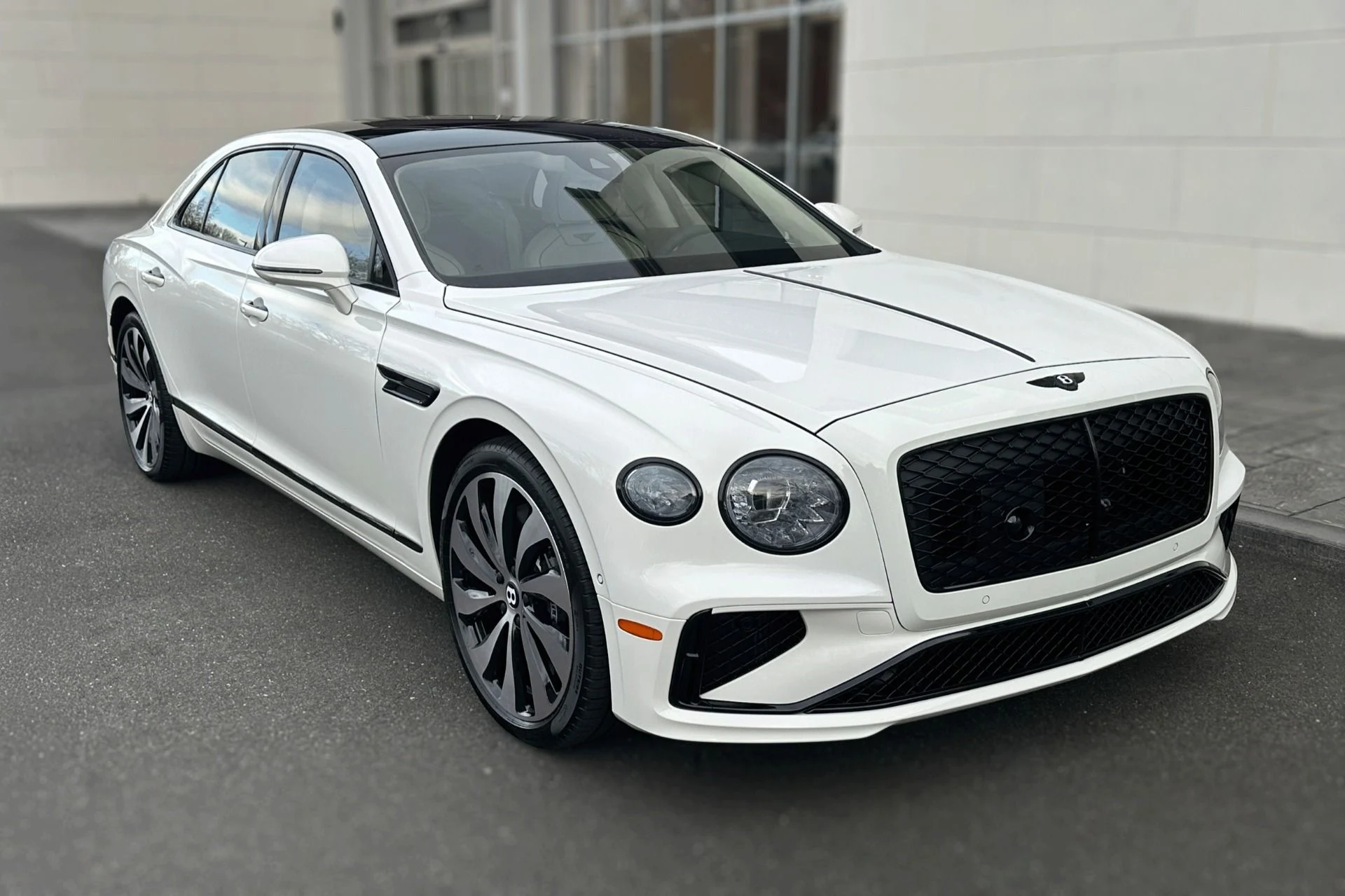 mph017_3461996367_New_2026_Bentley_Flying_Spur_1763621558_c183df5006