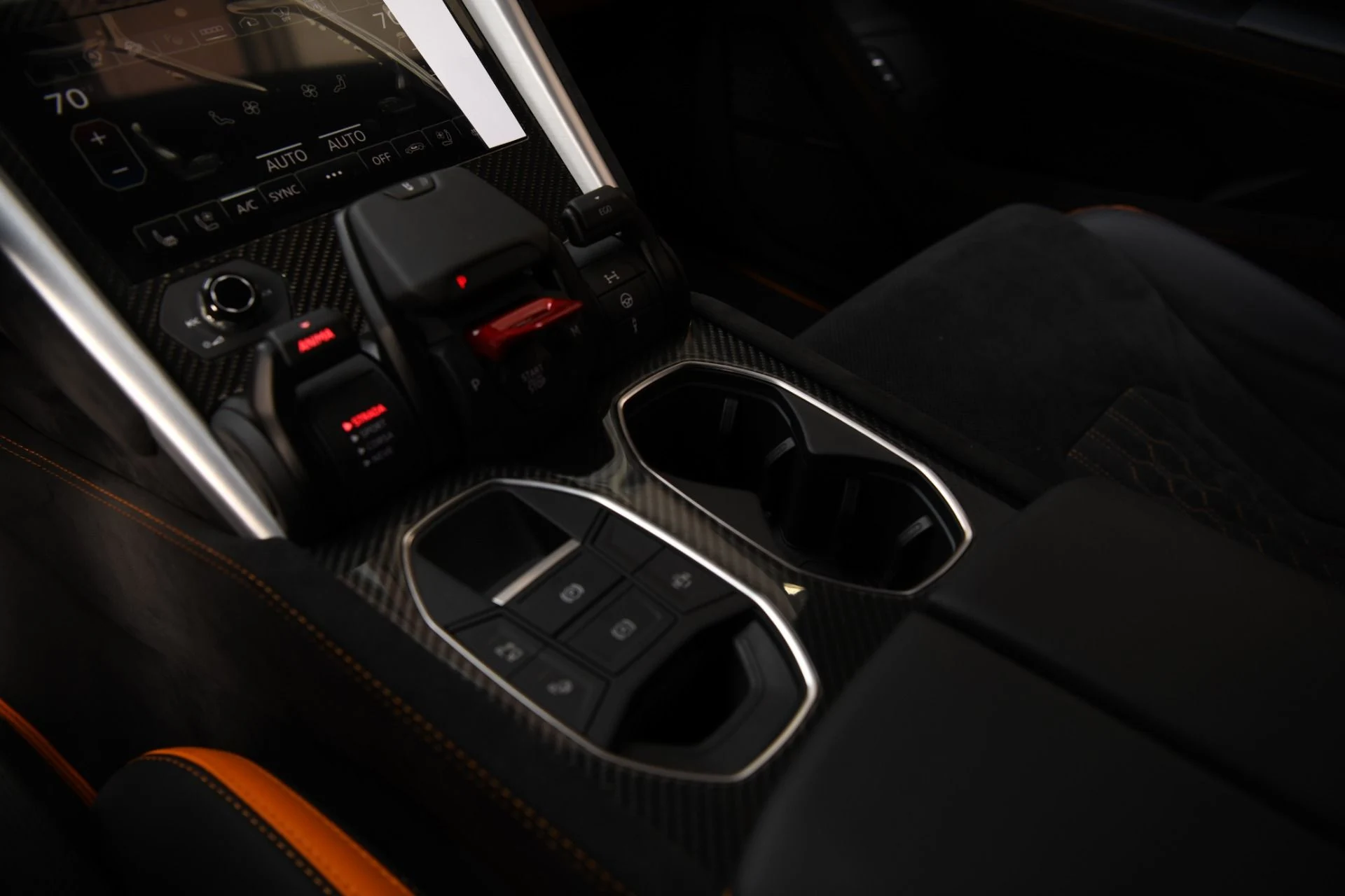 mph017_3462533367_Used_2024_Lamborghini_Urus_S_1739051110_f94138160b