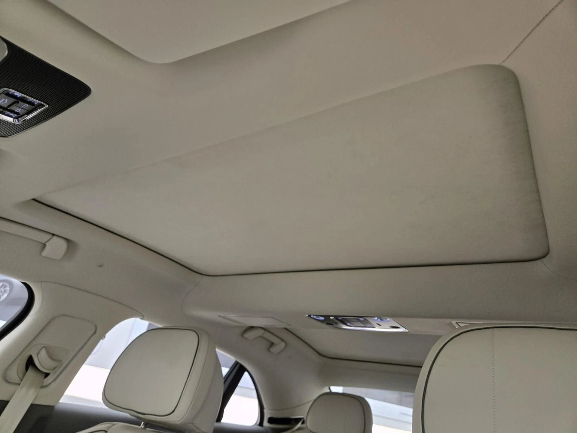 mph017_3464473758_Used_2025_Bentley_Flying_Spur_Speed_1760420778_dd7901188c