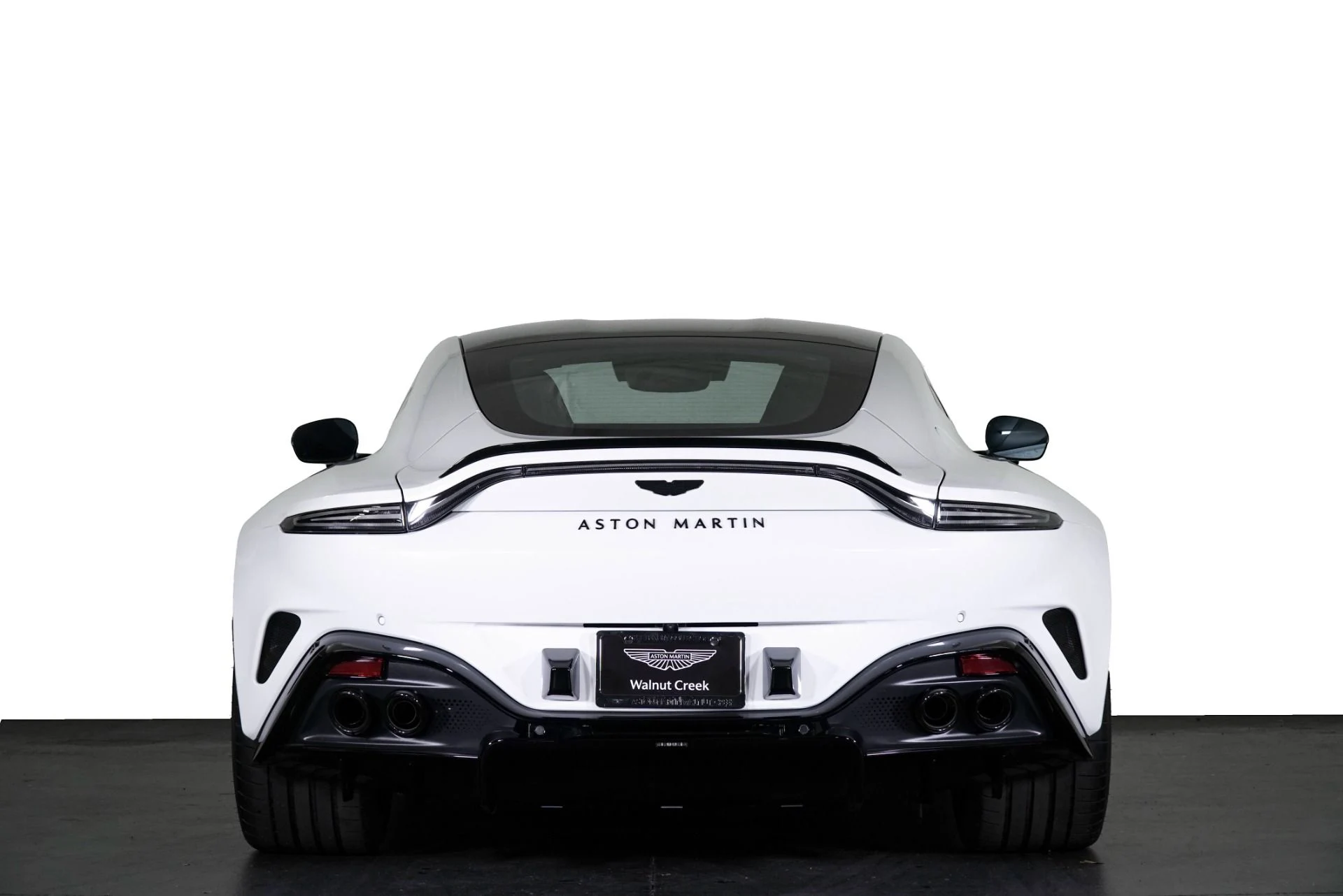 mph017_3465989334_New_2026_Aston_Martin_Vantage_1768443052_211dc099e4