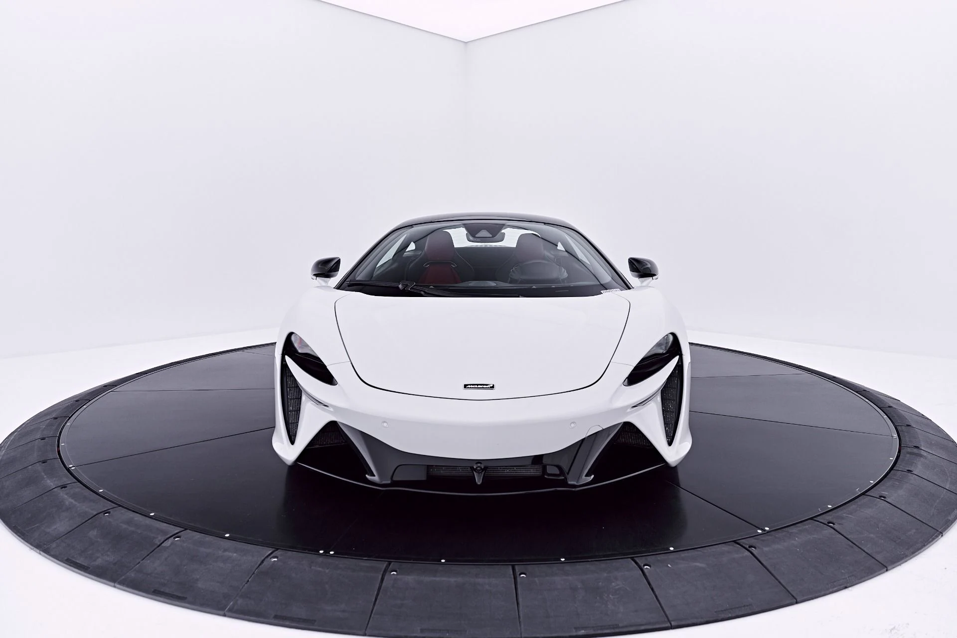 mph017_3468732450_Used_2024_Mc_Laren_Artura_1782759222_36c480d1b0