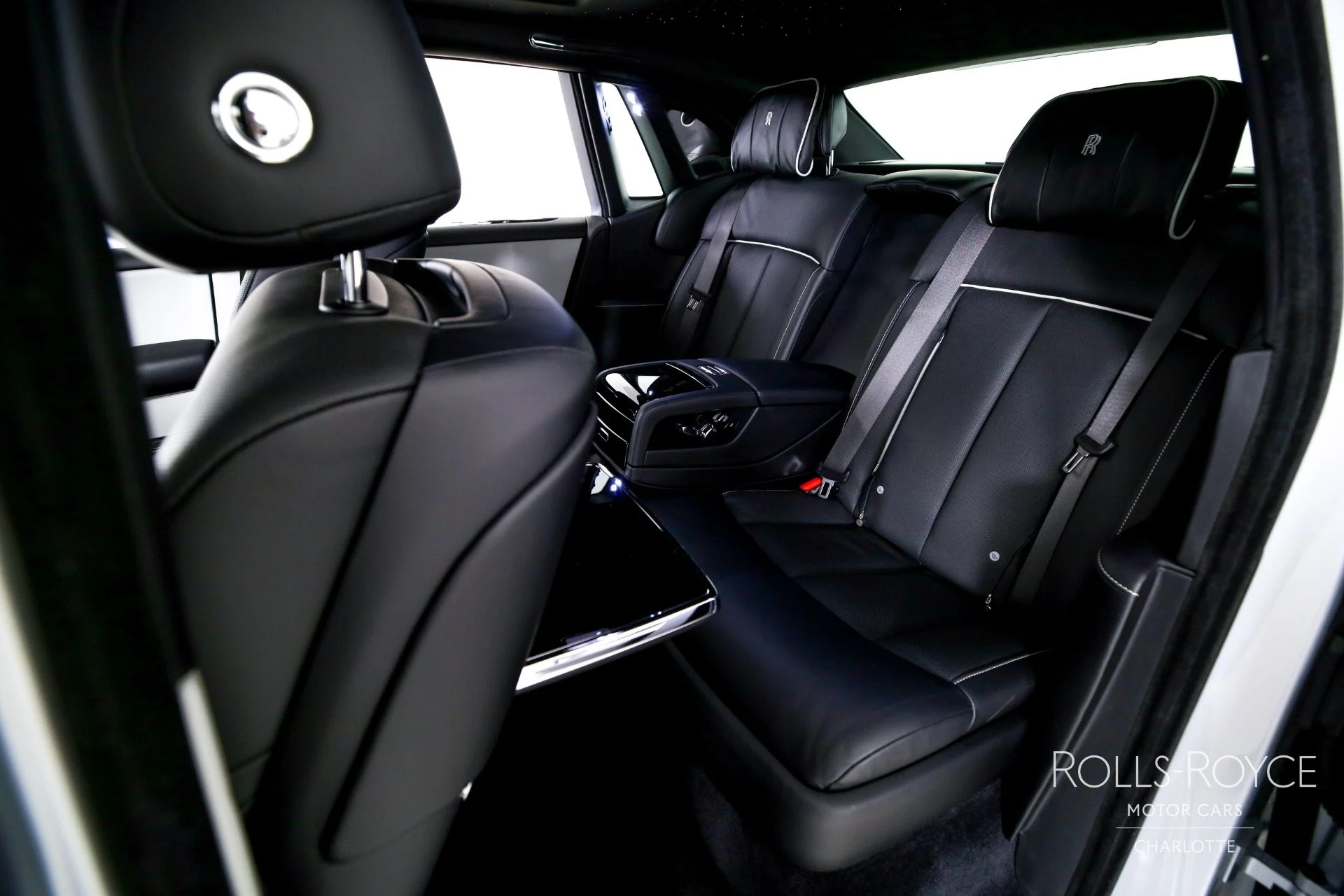 mph017_3474155004_Used_2020_Rolls_Royce_Phantom_1757533219_8799fb1036