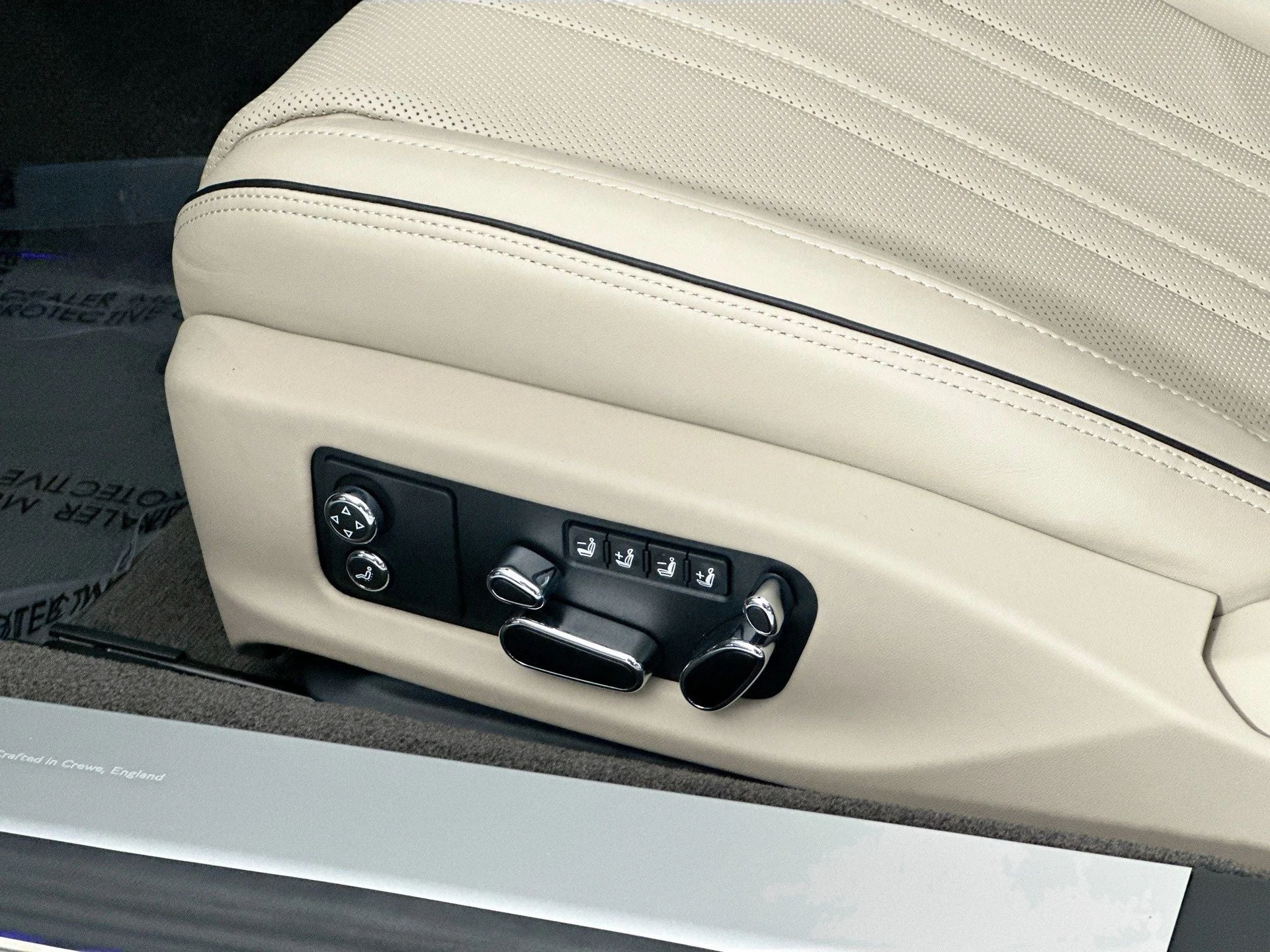 mph017_3480508151_18_c6924c14d5