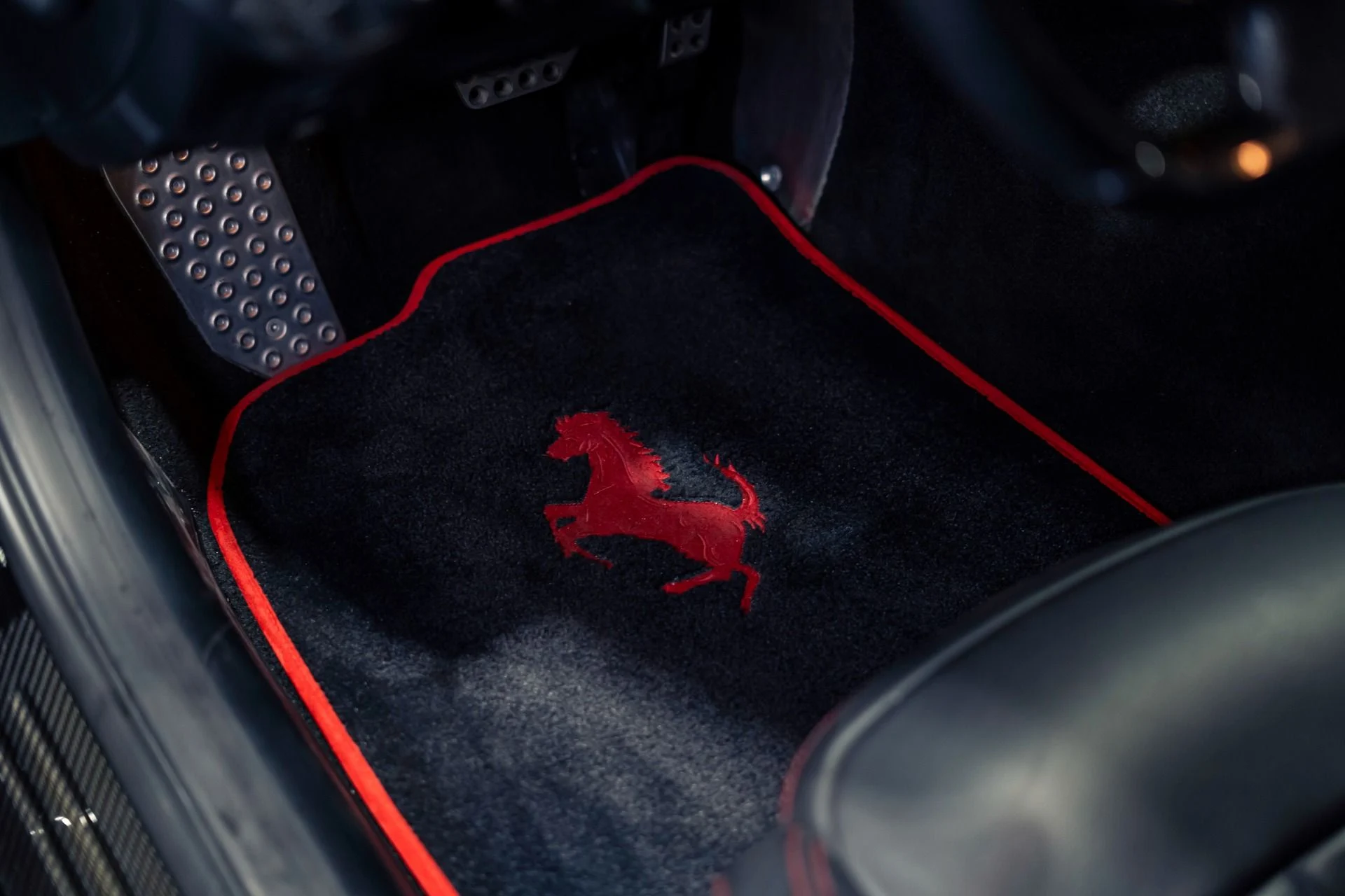 mph017_3480966165_Used_2014_Ferrari_F12berlinetta_Daytona_Seats_1780283686_0c99ddb662