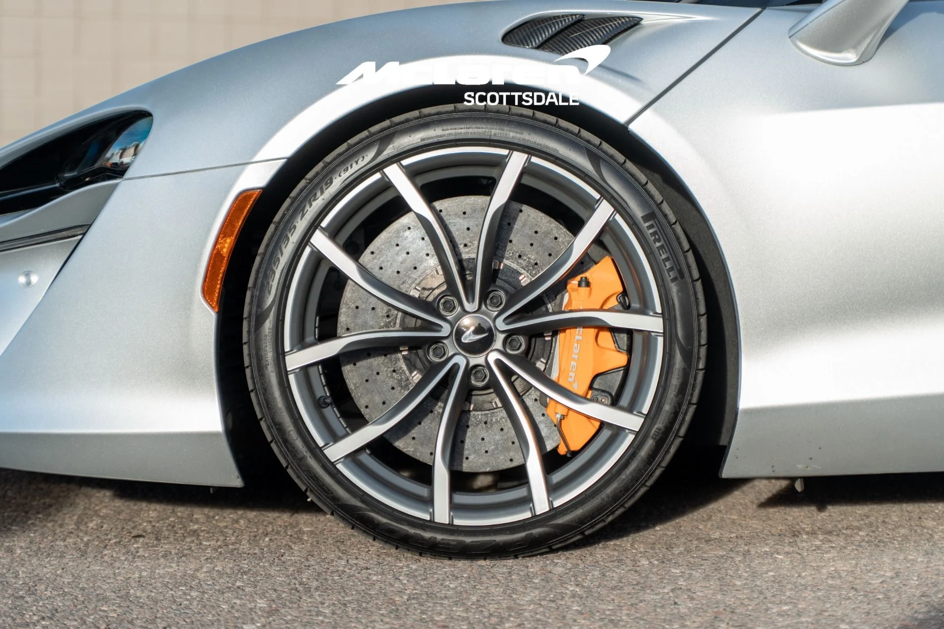 mph017_3481562333_Used_2023_MCLAREN_ARTURA_1766275219_fce2df1415