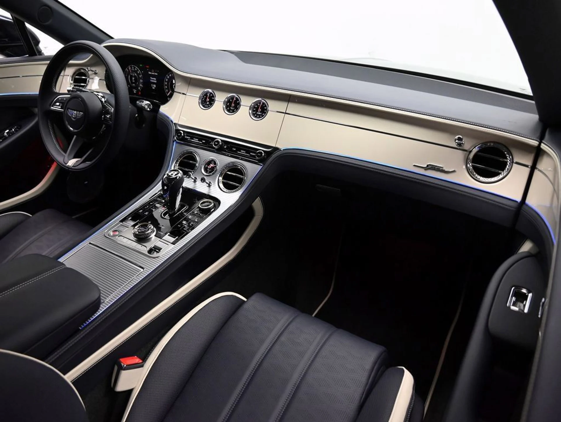 mph017_3485240560_7b79c50989574df6837e380eba0031d8_f55fc6c39e