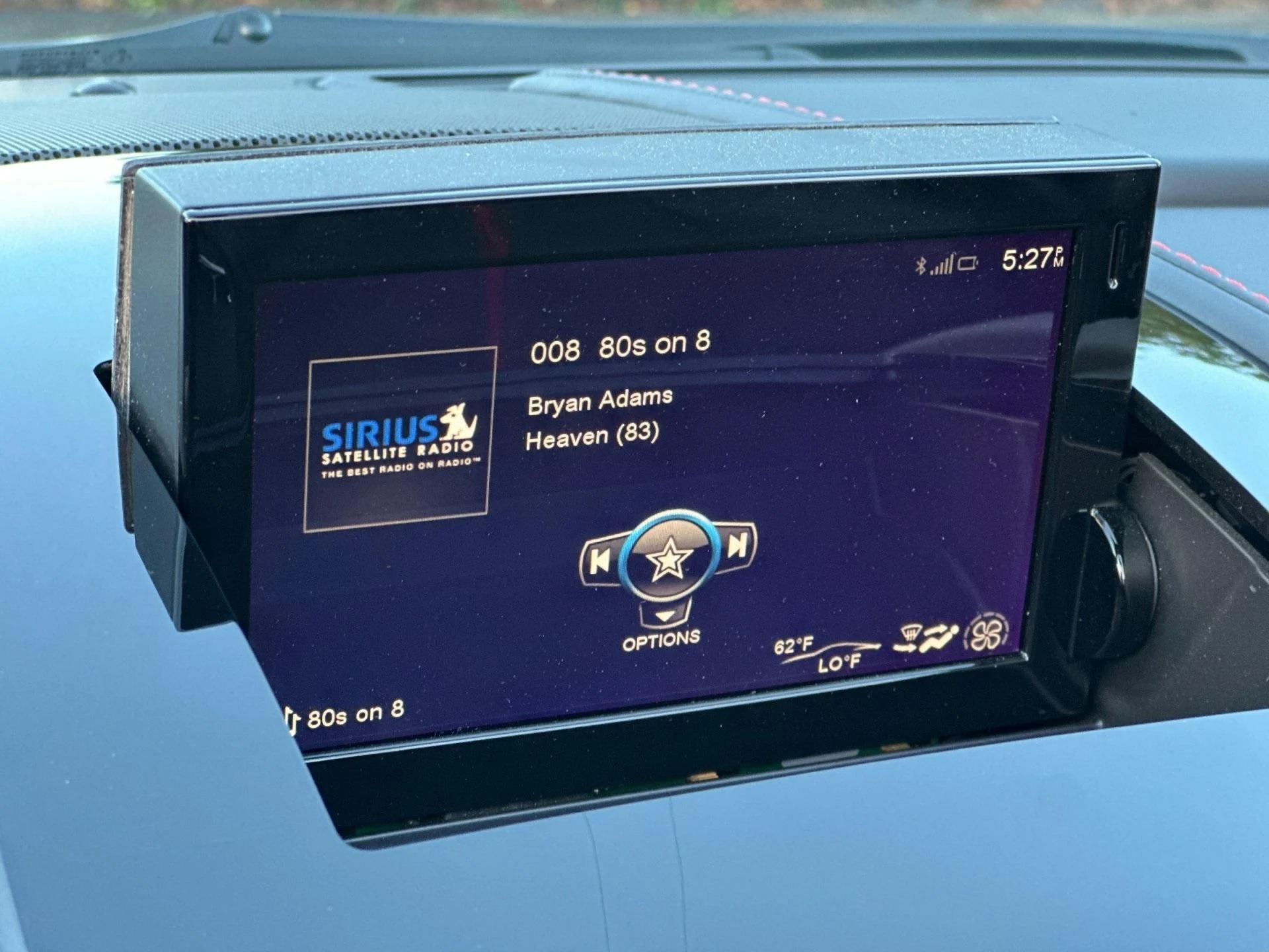 mph017_3492689797_Used_2017_Aston_Martin_V12_Vantage_S_1763219349_0ca22f43f3