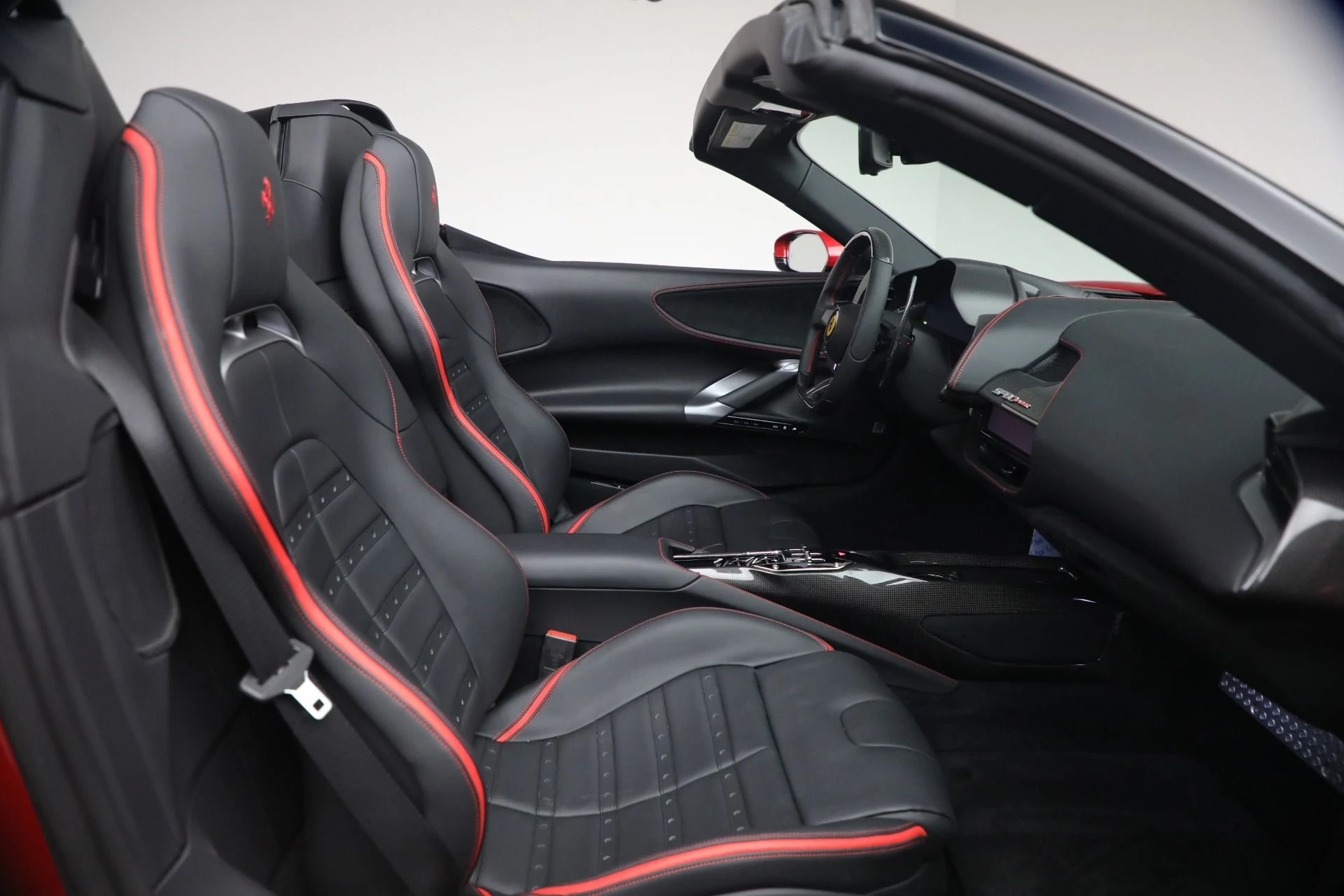 mph017_3499823305_Used_2024_Ferrari_SF_90_Spider_1789161523_dc5633ae36