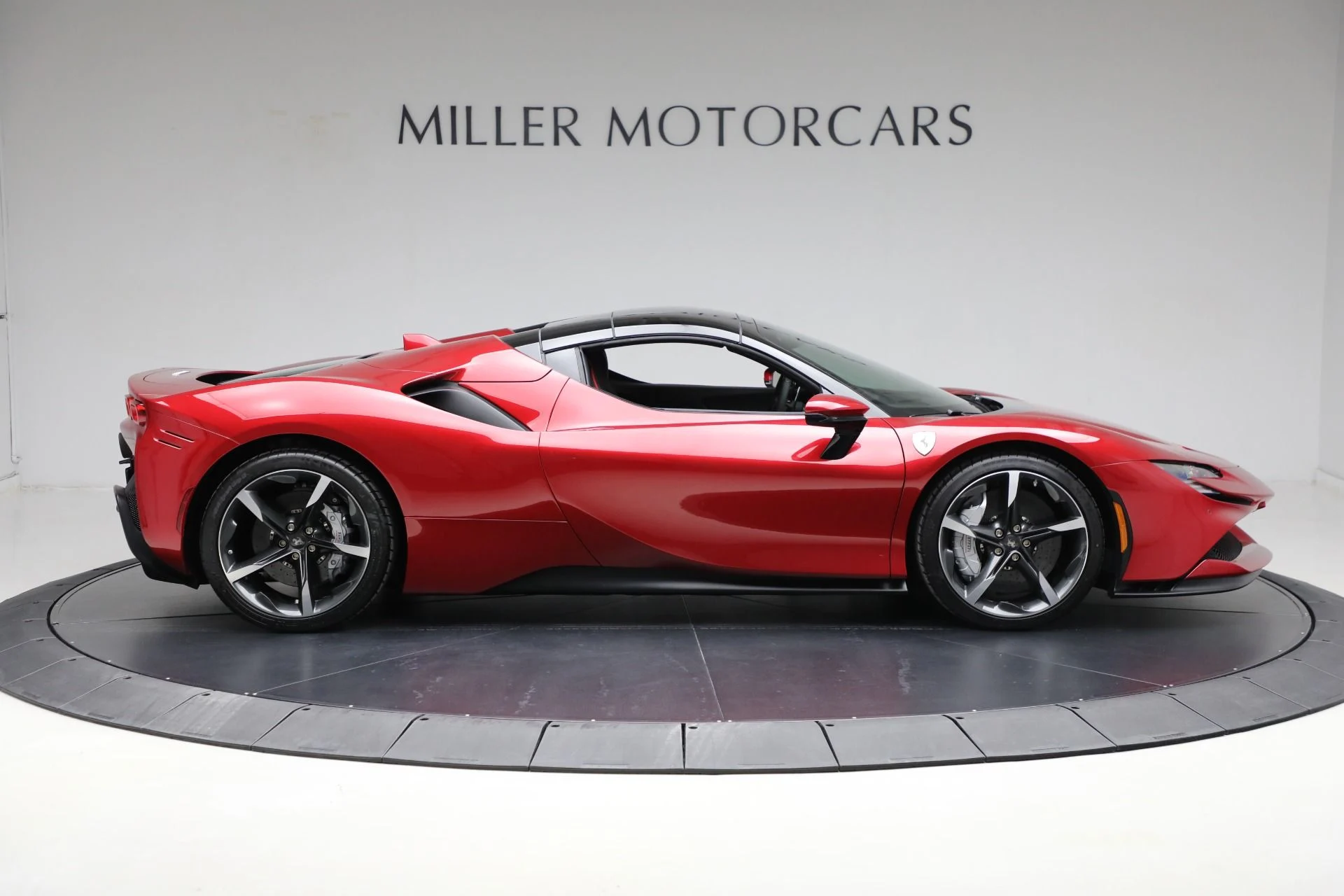 mph017_35033266_Used_2024_Ferrari_SF_90_Spider_1737993518_c8ef278b24
