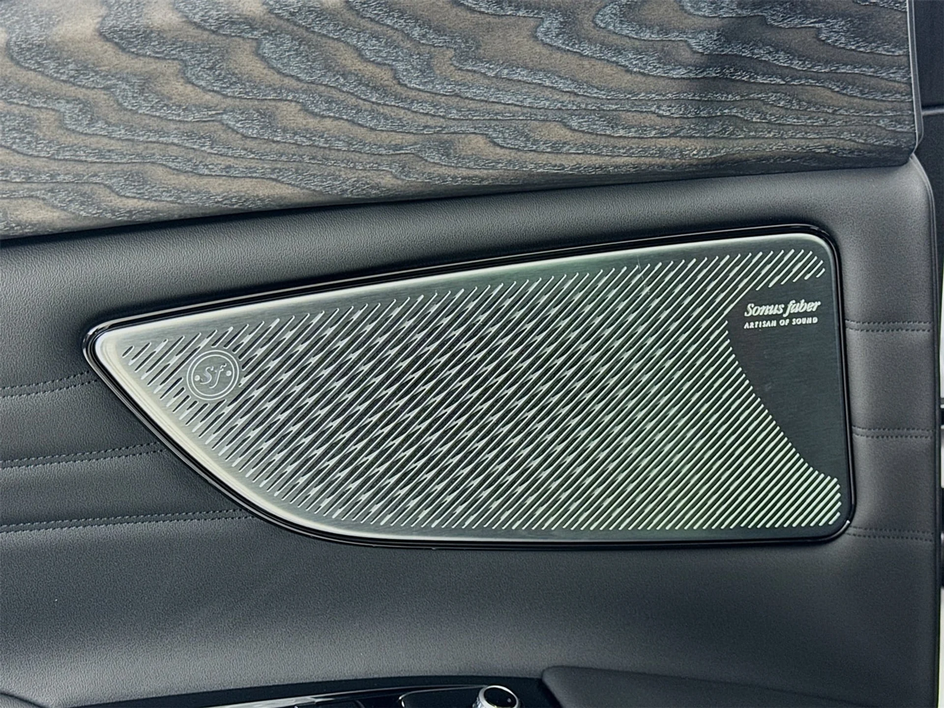 mph017_3504107257_dcf4df8a09eacb0d0dff65797b140001x_4229c0136e