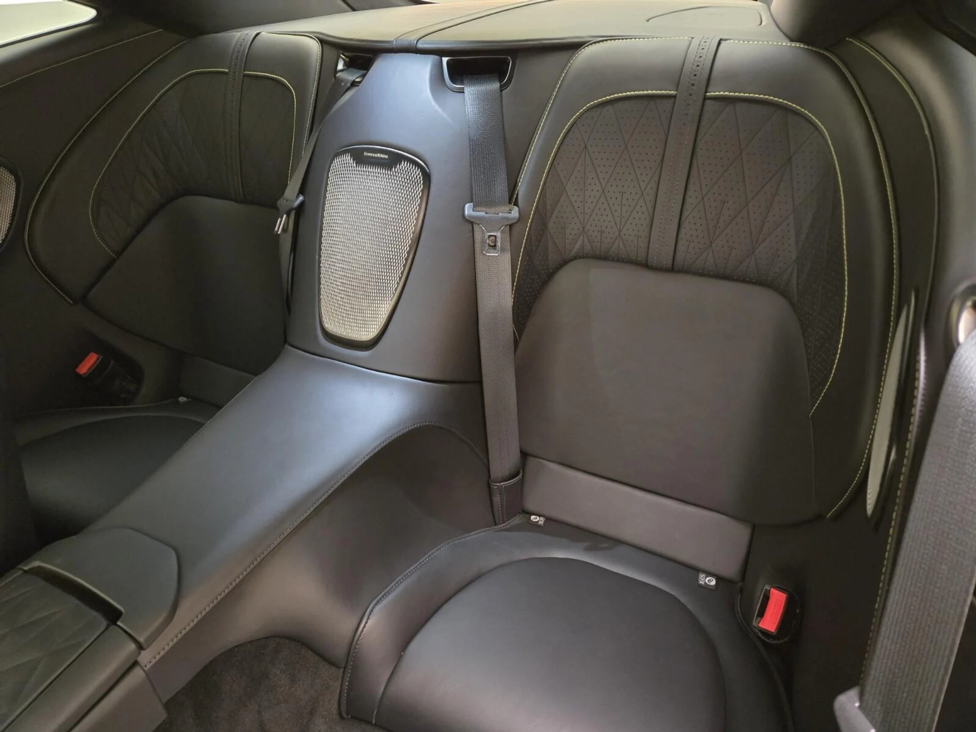 mph017_3507124619_Used_2024_Aston_Martin_DB_12_1771052414_17d978b232