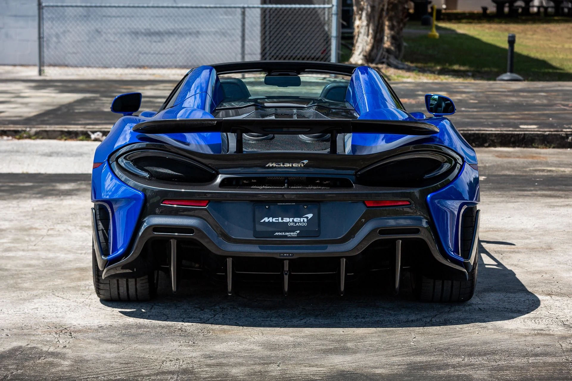 mph017_3508032368_14_p18_l_f2f01b66ca