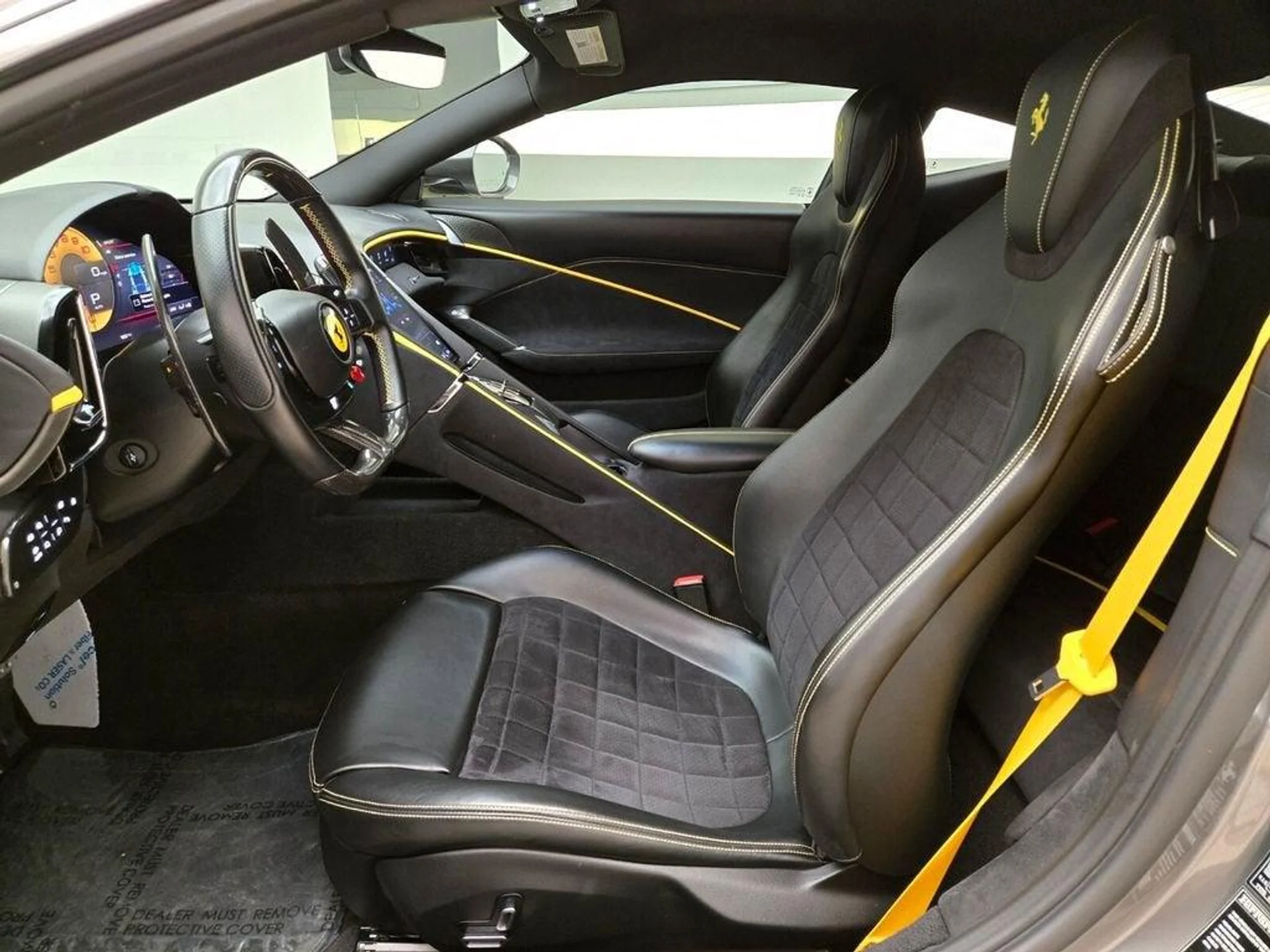 mph017_3517034316_Used_2022_Ferrari_Roma_1775292313_2cbfa752df