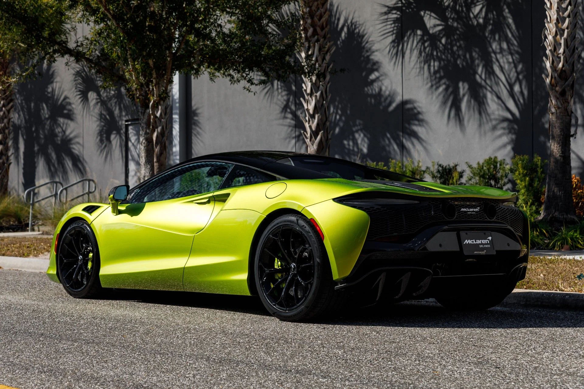 mph017_3522980875_287_p18_l_00548ba634