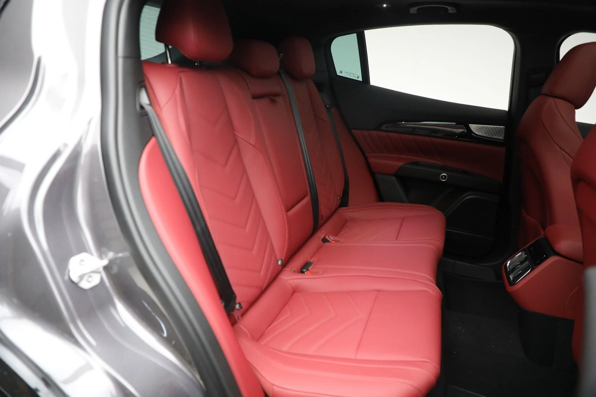 mph017_3523502715_New_2025_Maserati_Grecale_Modena_1738436758_84cd383fd7