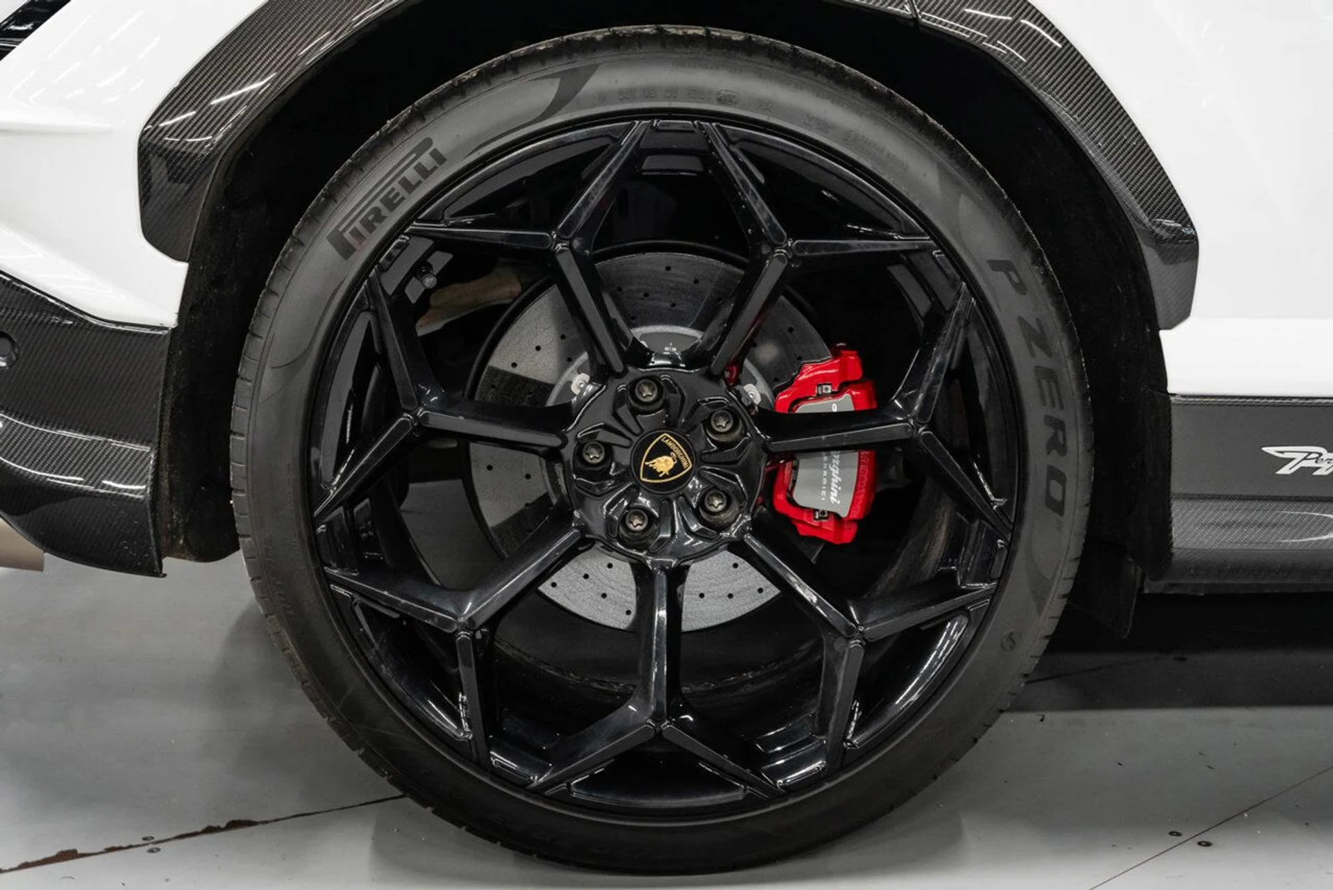 mph017_3528998925_lamborghini_urus_2023_512616affd