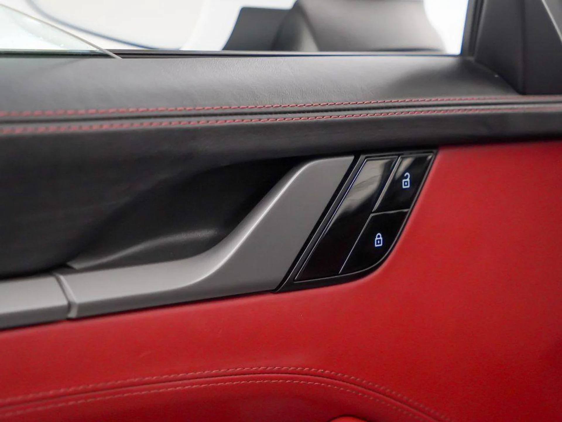 mph017_3530129353_vr_Mh1_Vvb0aif_O81av_Zqo5yu_Nd_Uw_b66bff6e4b