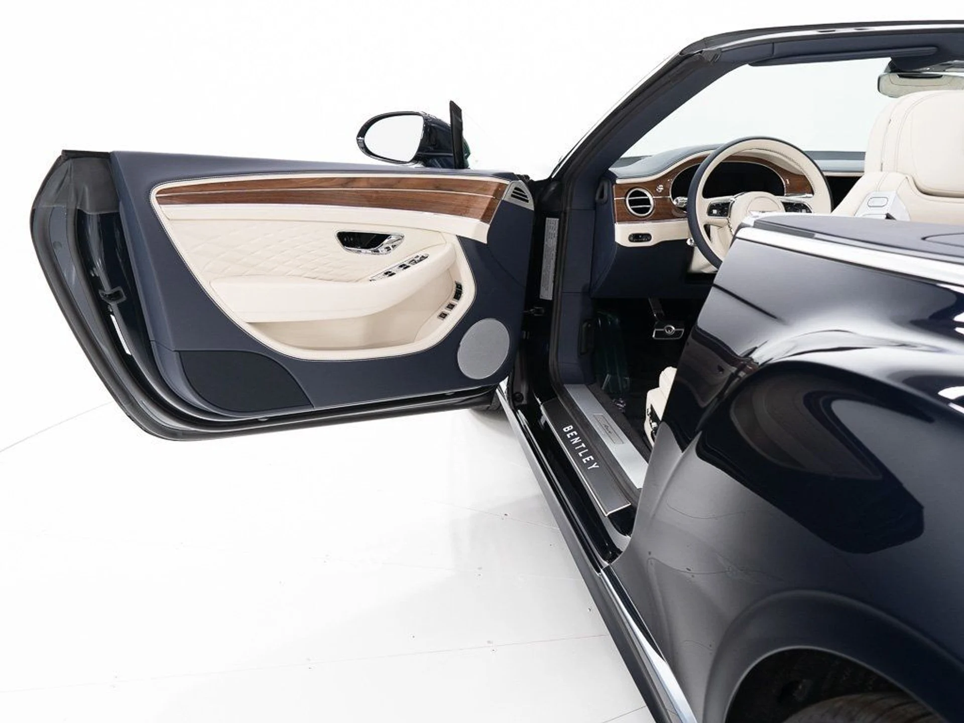 mph017_3531361941_a8070a33fde2a08bee970e99747994da_ef65ca882b