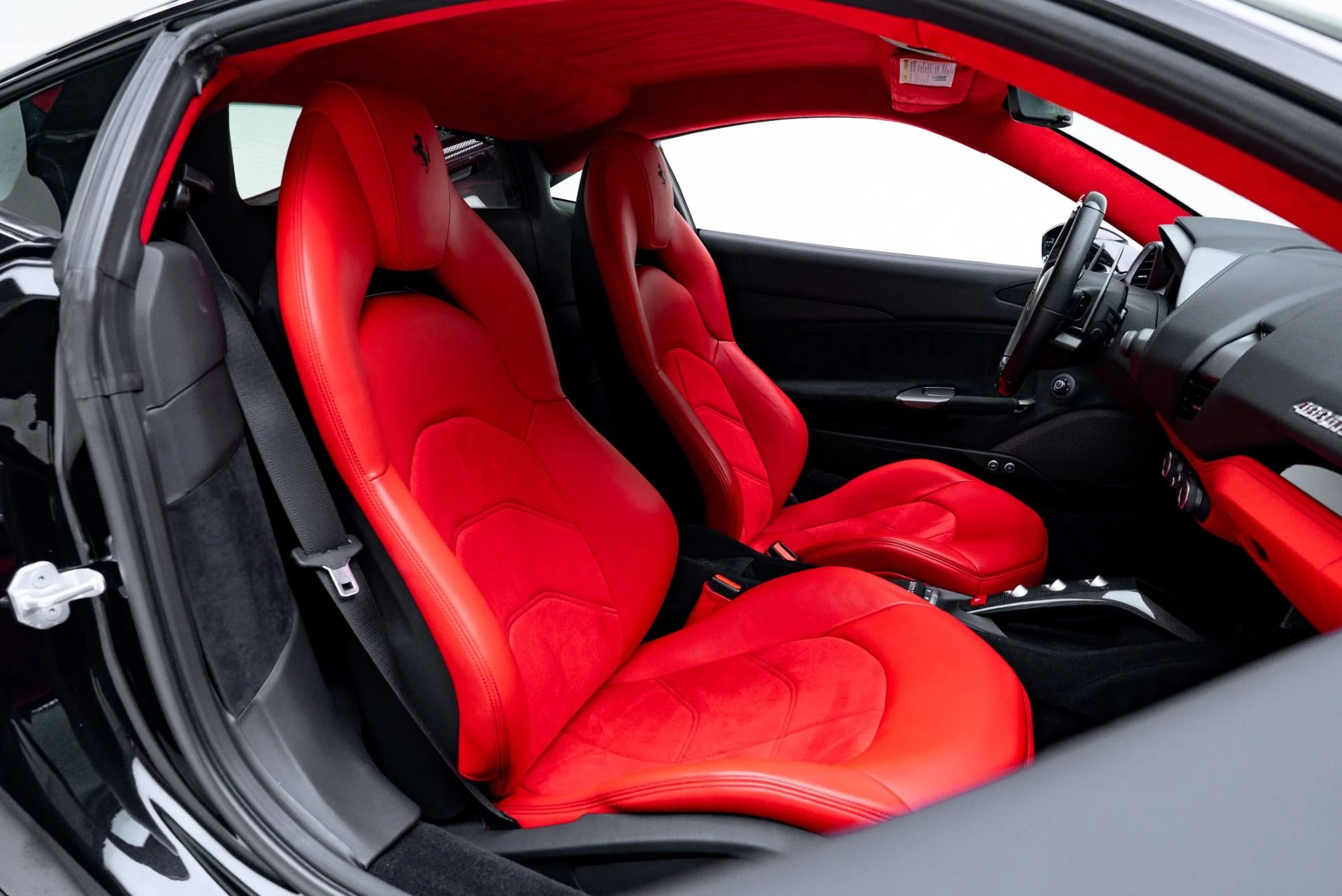 mph017_3538554151_Used_2019_Ferrari_488_GTB_1778776407_30a11663a6