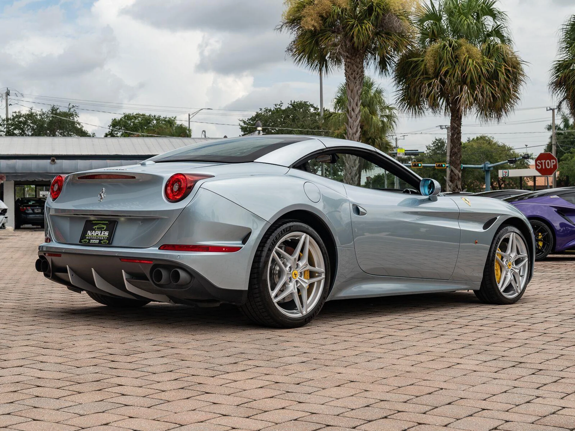 mph017_3540096141_Used_2016_Ferrari_California_T_1785949658_f1a2048862