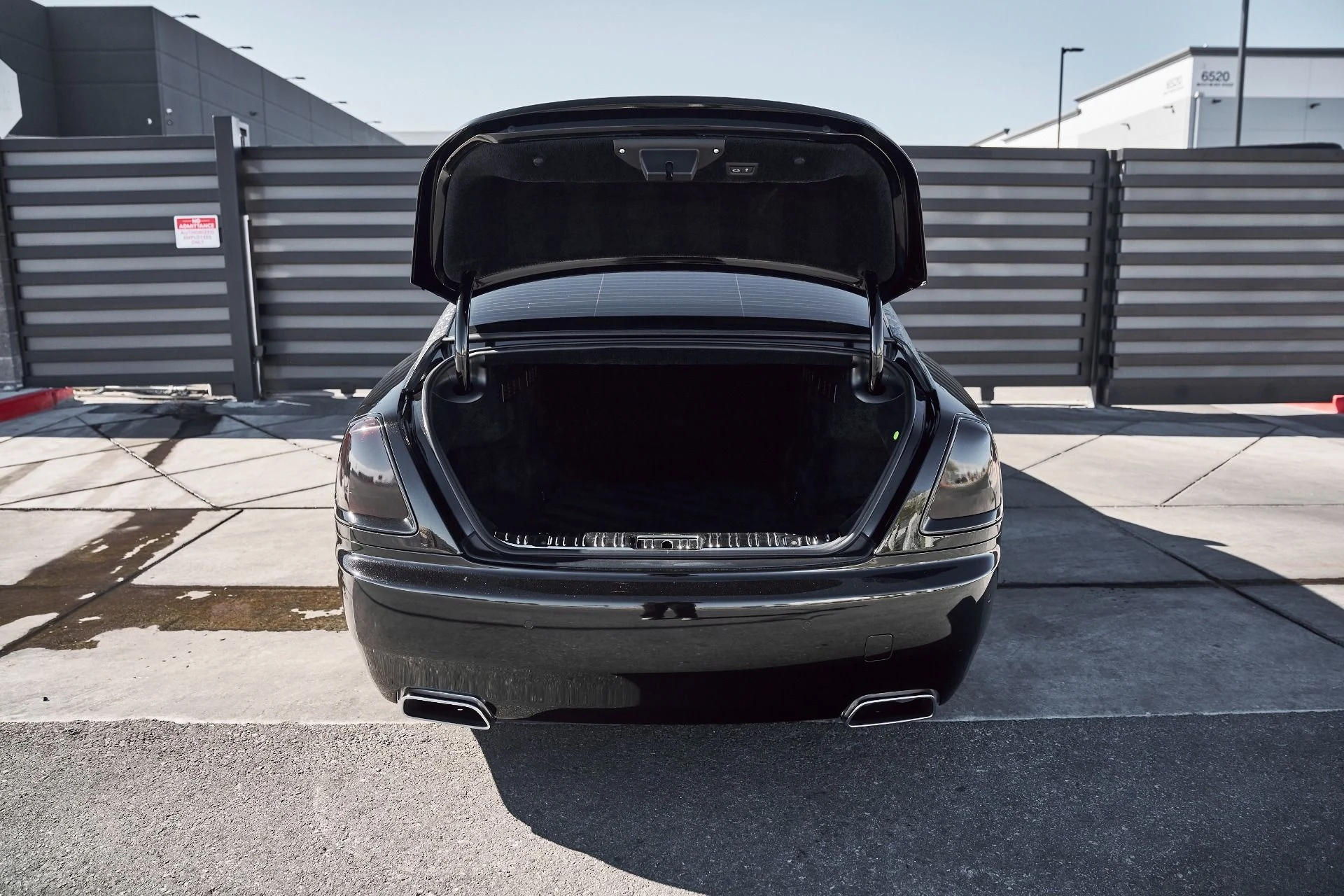 mph017_3540911712_Used_2015_Rolls_Royce_Wraith_1770669807_8b3b8da546