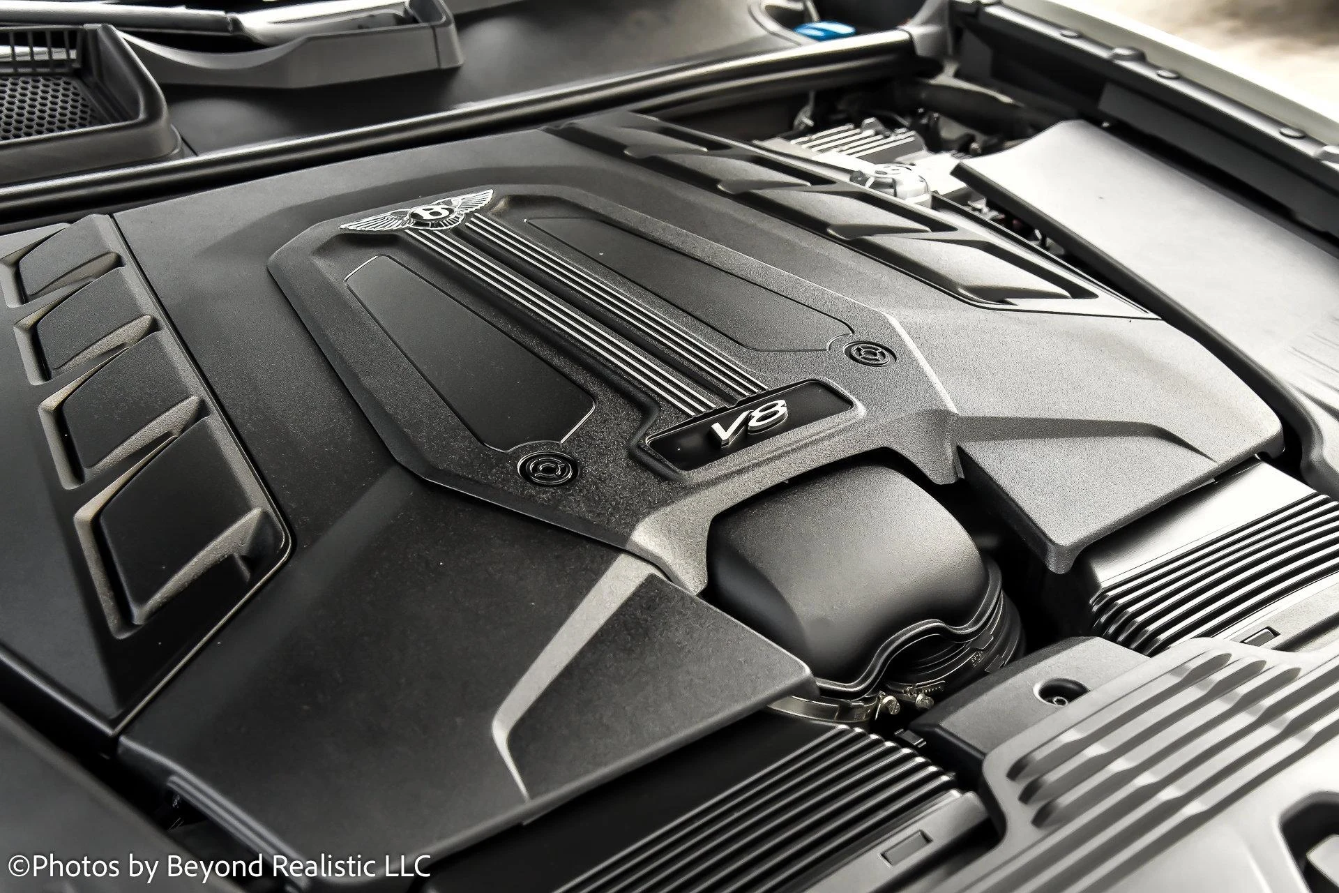mph017_3542907695_Used_2022_Bentley_Bentayga_V8_1754381254_c9031e13c3