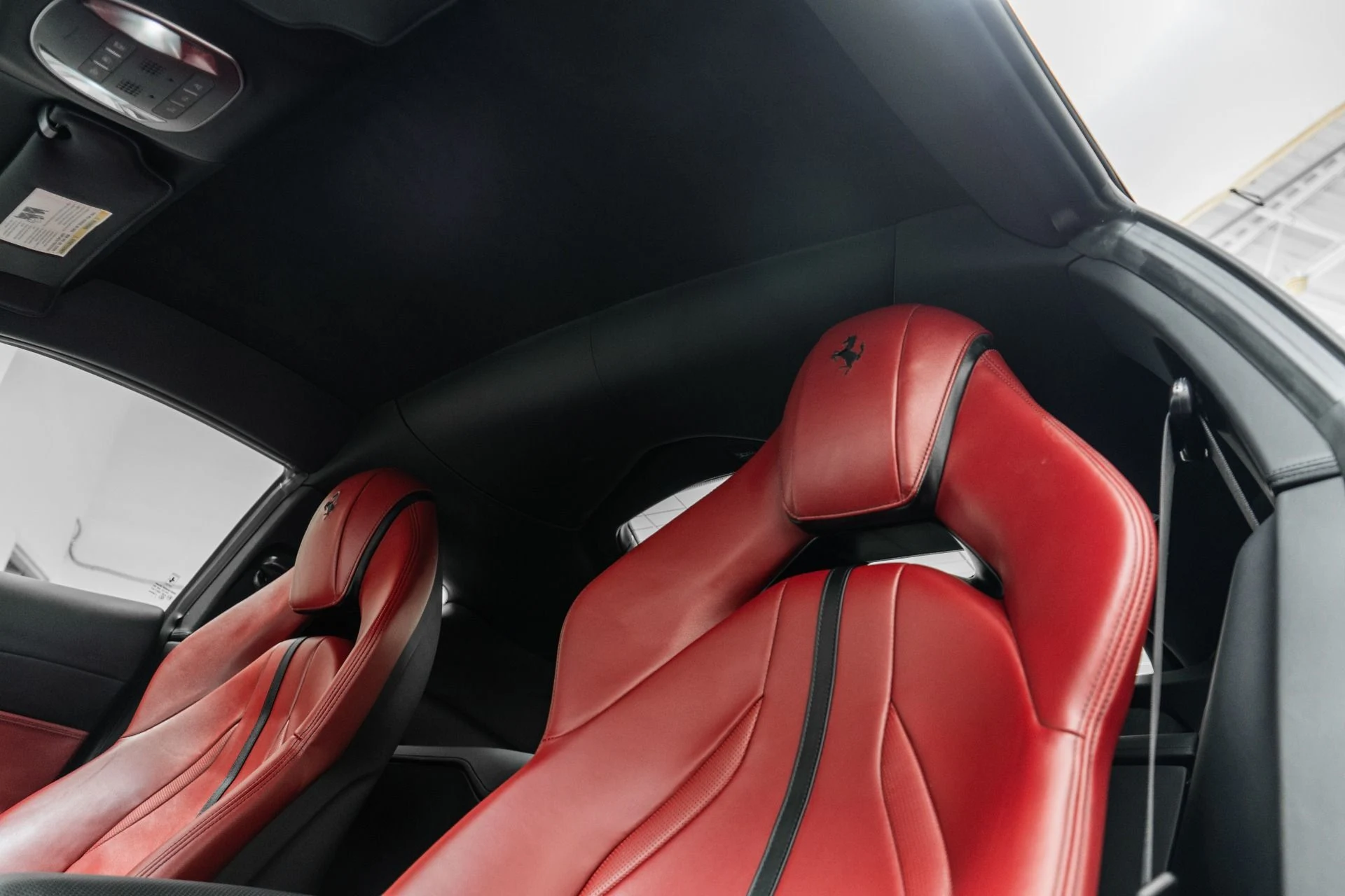 mph017_3558032471_Used_2020_Ferrari_812_Superfast_1775841371_2270904340