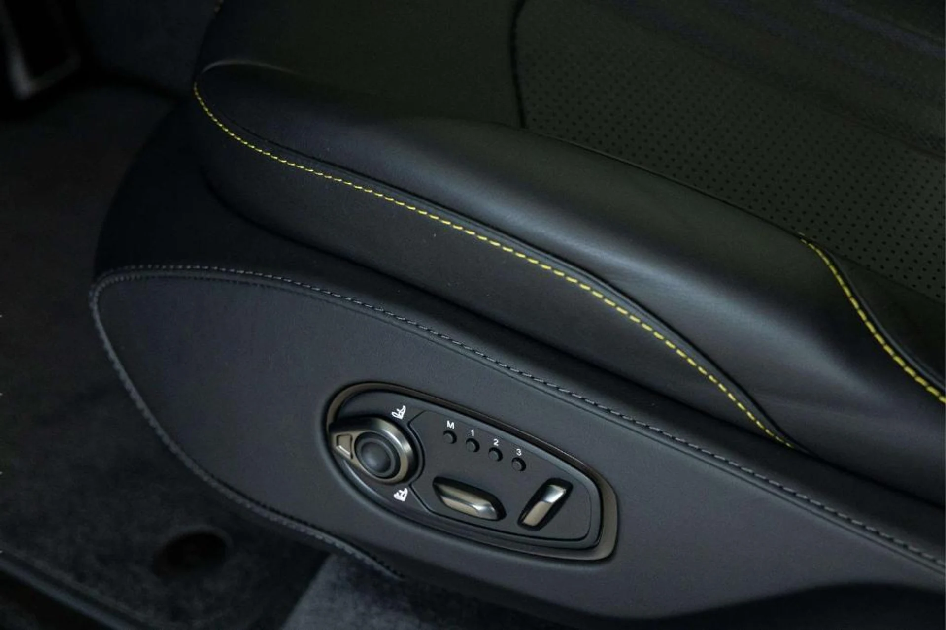 mph017_355976904_Yiwi8h_Ly_K_B_Uzq_D6rrs_E_Isxg254_2e5da84351