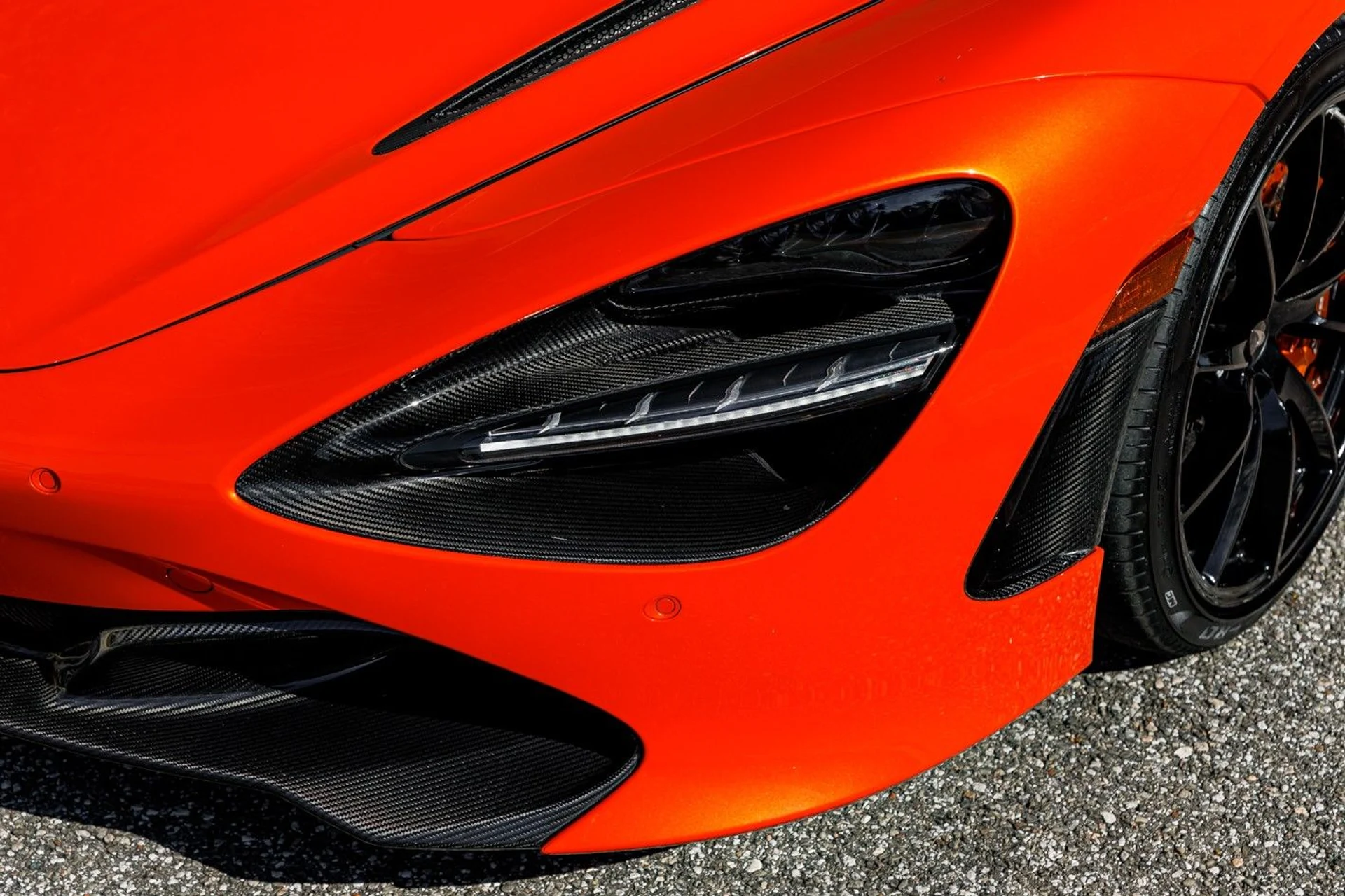 mph017_356155114_625_p18_l_8810d1edf5