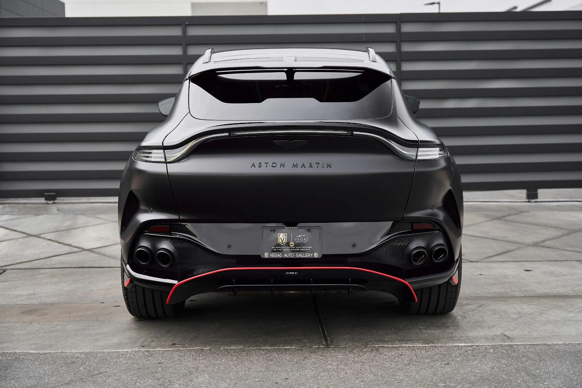 mph017_3564893506_Used_2025_Aston_Martin_DBX_707_1766785295_1c8dd6022c