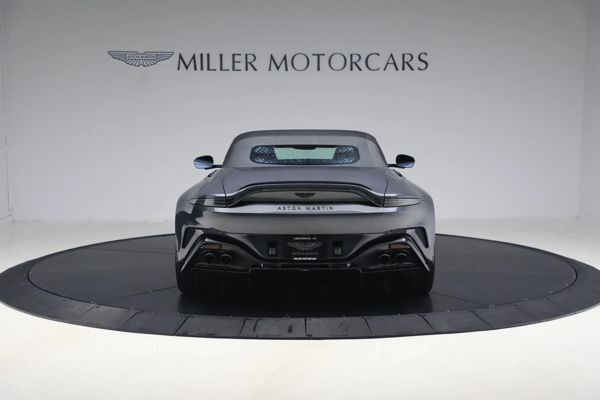 mph017_3566196865_New_2026_Aston_Martin_Vantage_S_Roadster_1774535916_d4fc580981