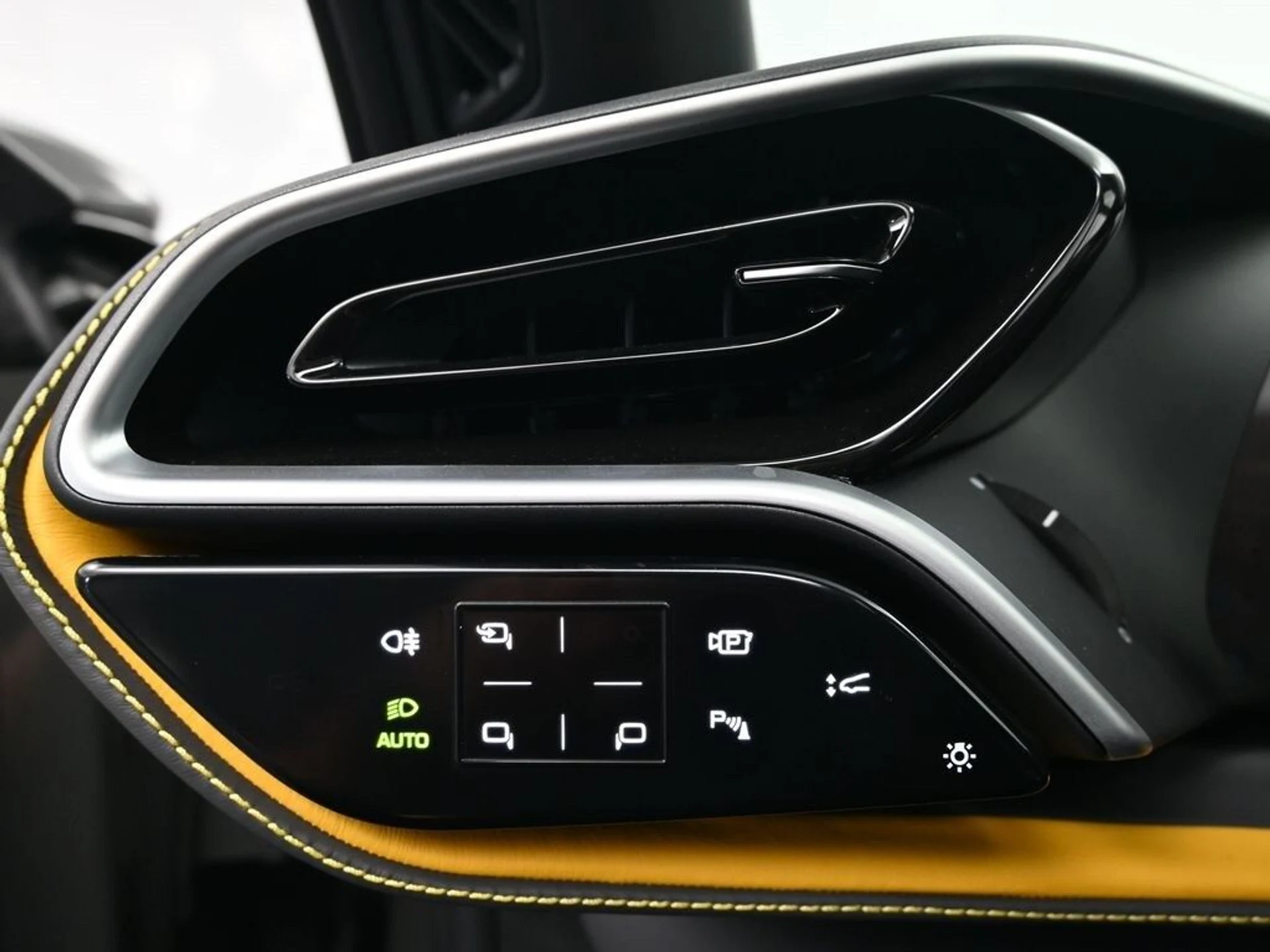 mph017_3573144084_33c54bc4e7a31c7003b5178d9d0d1c16x_cc537721f3