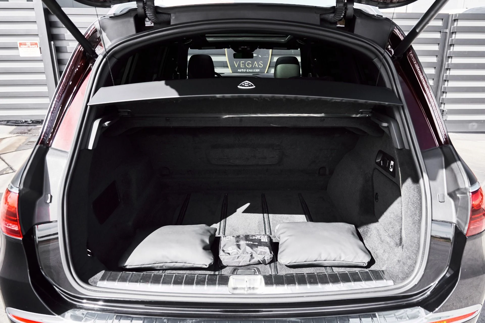 mph017_3575225304_Used_2024_Mercedes_Benz_GLS_Maybach_GLS_600_1773530592_56b4022c43