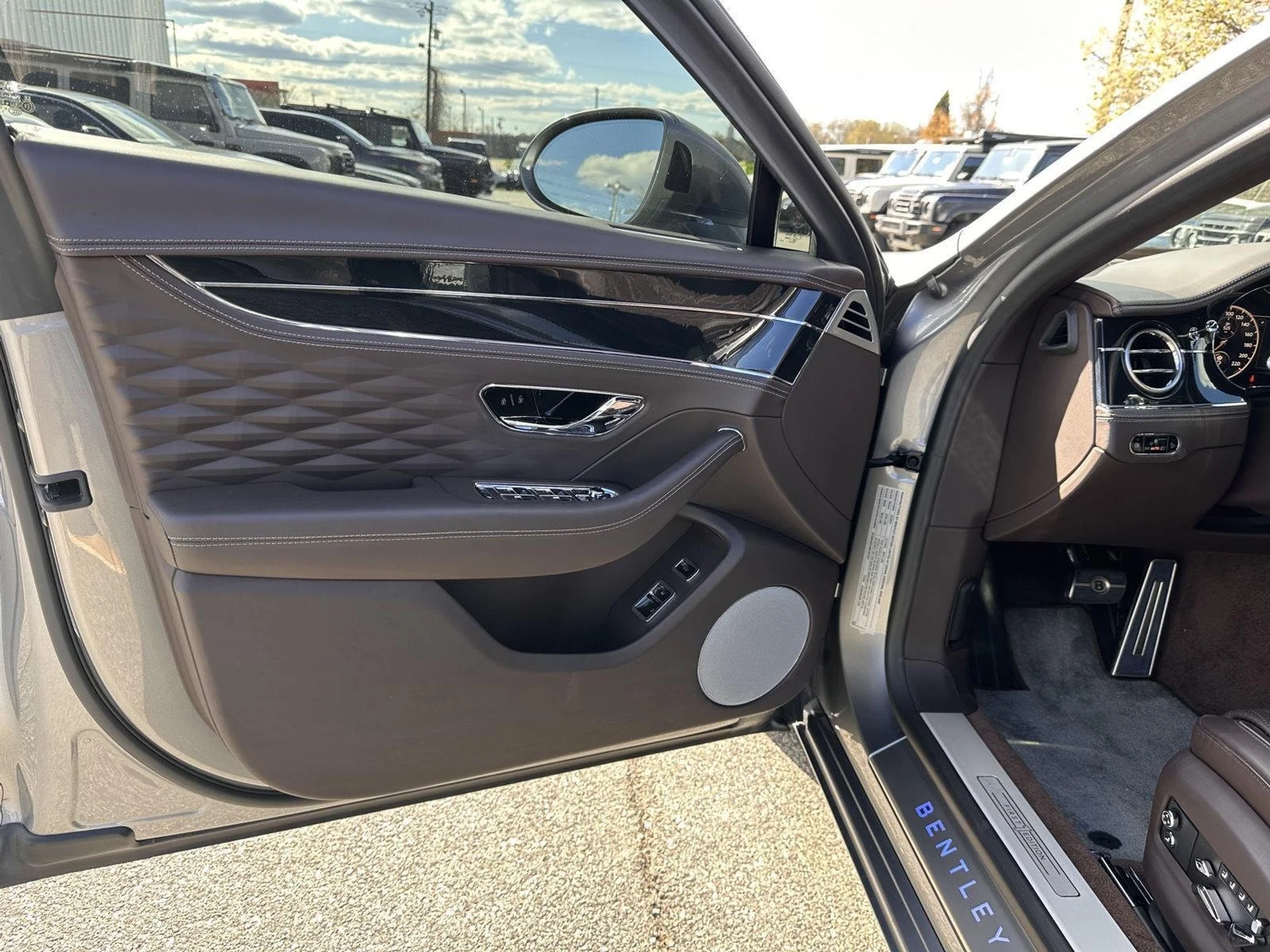 mph017_357661463_cec1a186d29d6ea50a11a4fcfd91d402_d339fae4f3