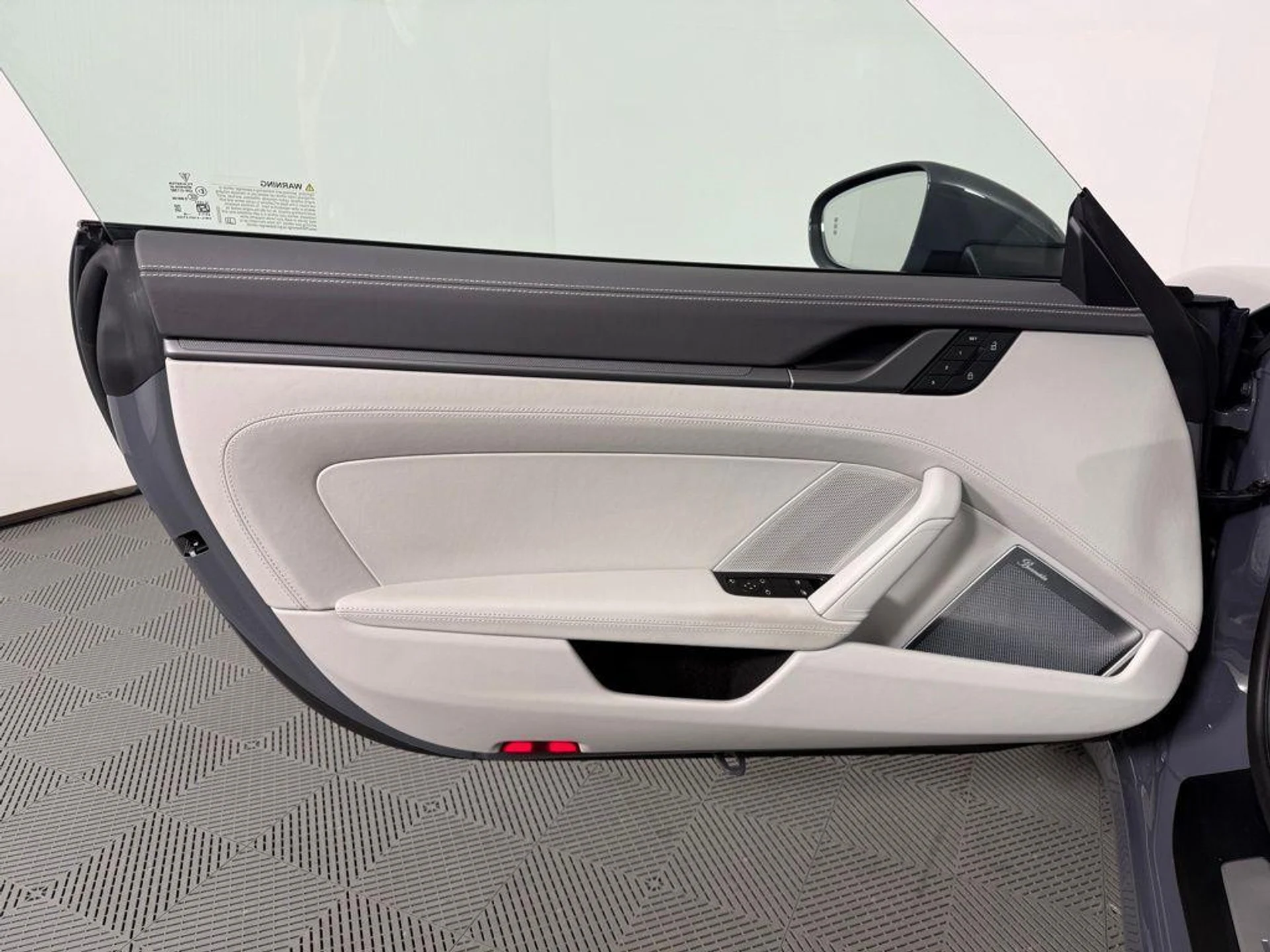 mph017_3584861670_Aq_Ptf_D_Mu42_YU_1w_Lw_Wz_R173_FY_4s_424f32a6a0