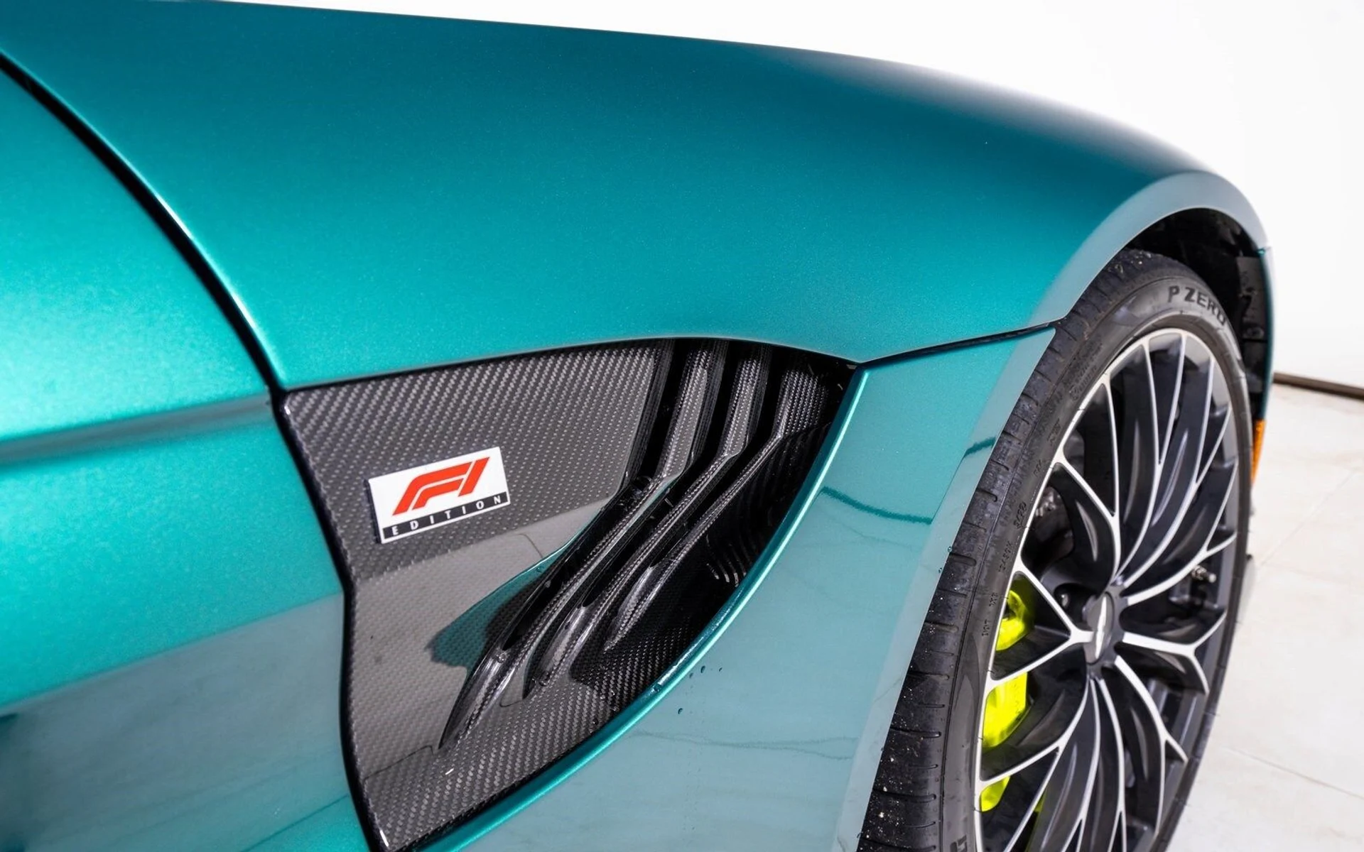 mph017_3584960425_a0241733942a07c72d486afa853ca799x_317ea6fc3c